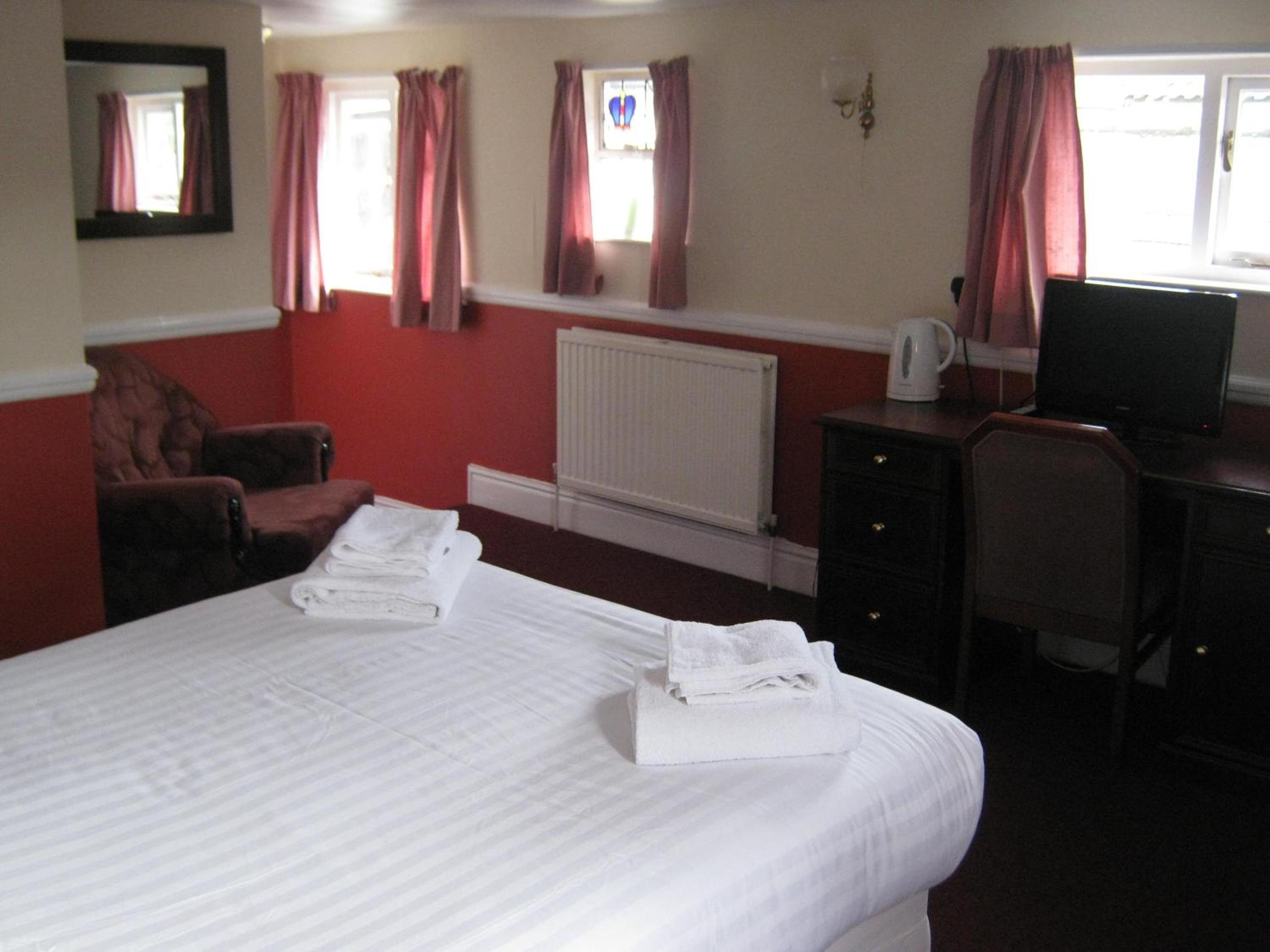Honeymoon Suite - Photo 6