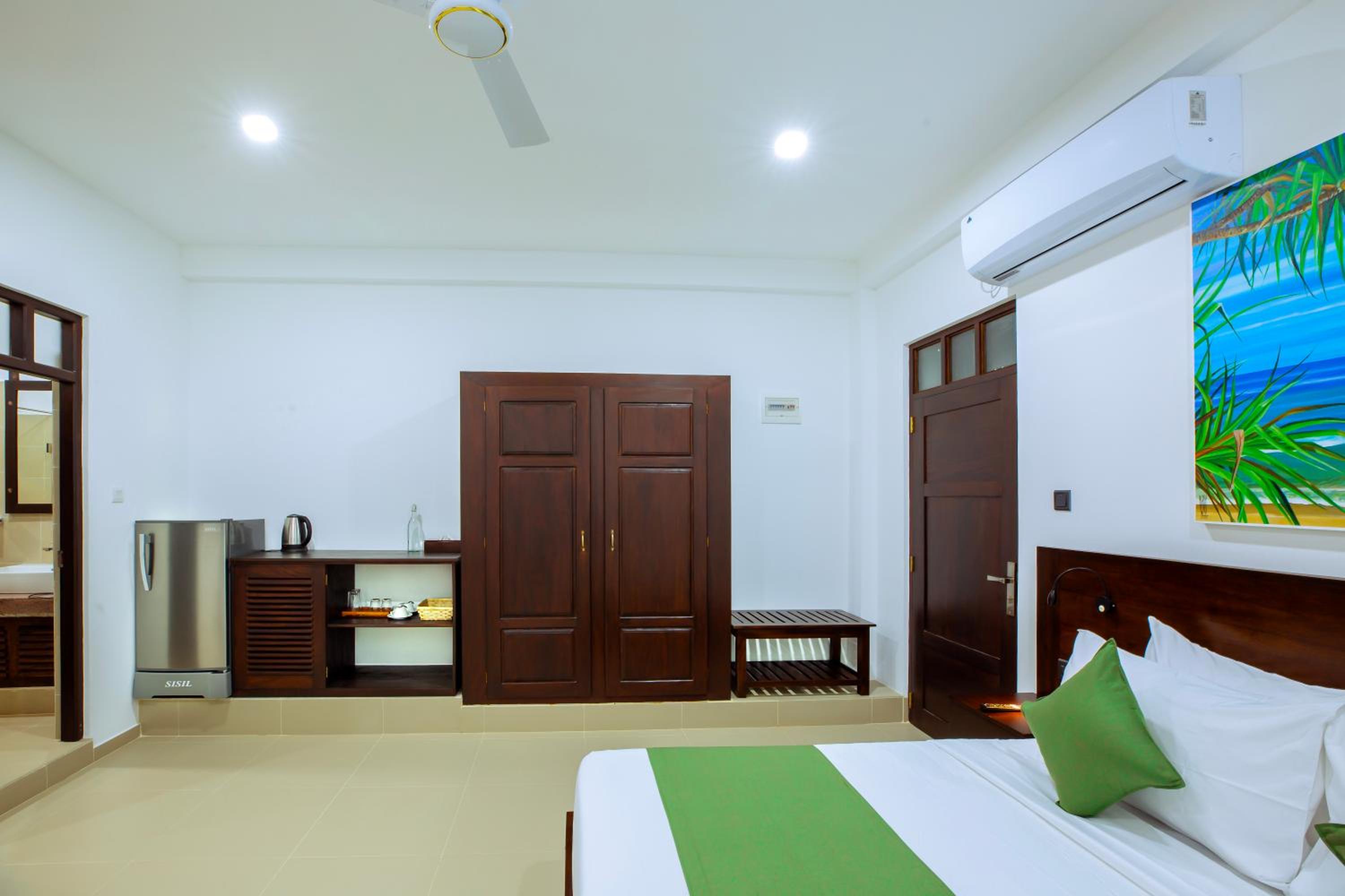 Deluxe Suite with Ocean View and Free Guided Tour to Turtle Hatchery photo 1