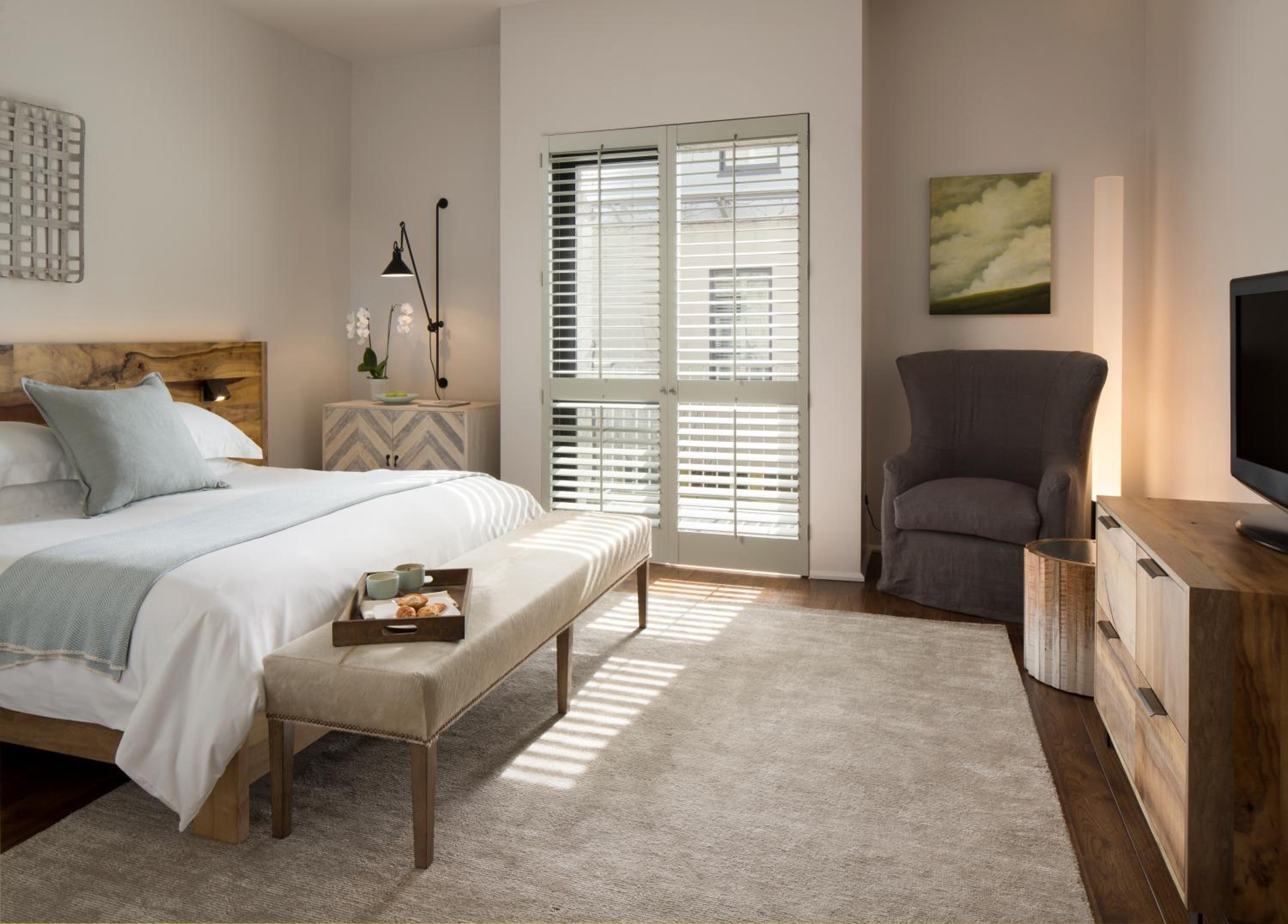Premier King Room - Photo 4