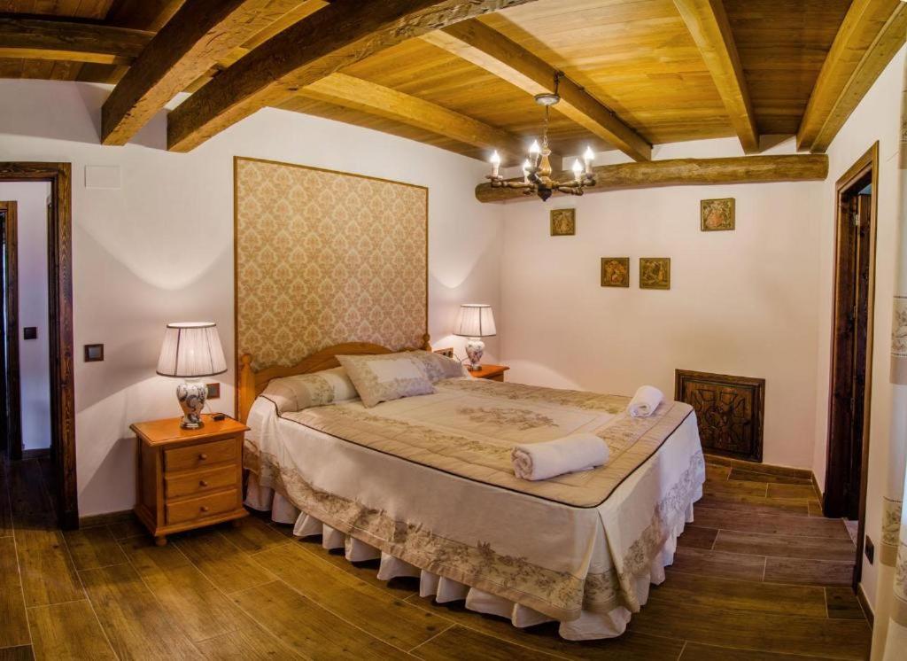Two-Bedroom House photo 2
