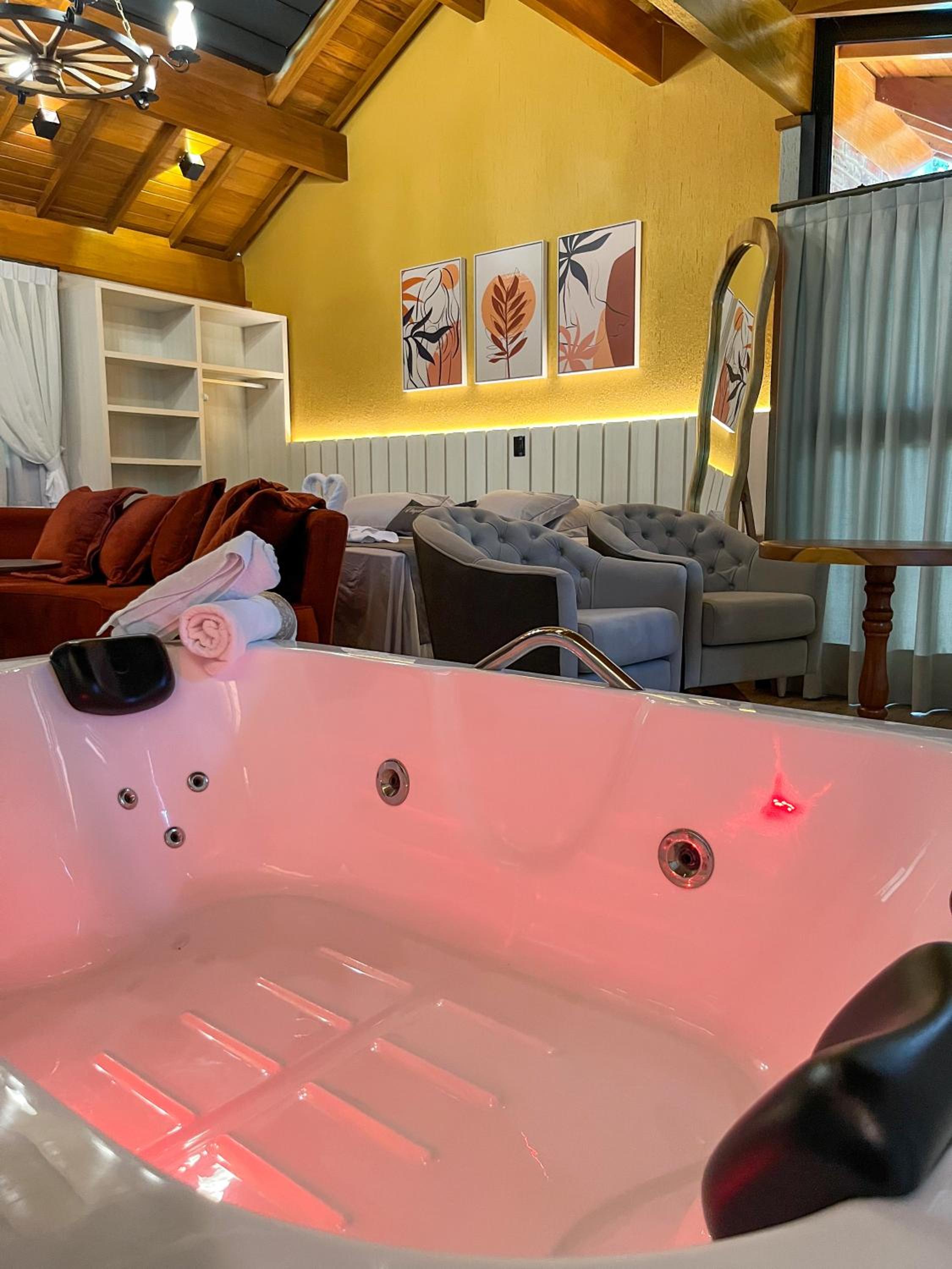 Two-Bedroom Chalet - Photo 16