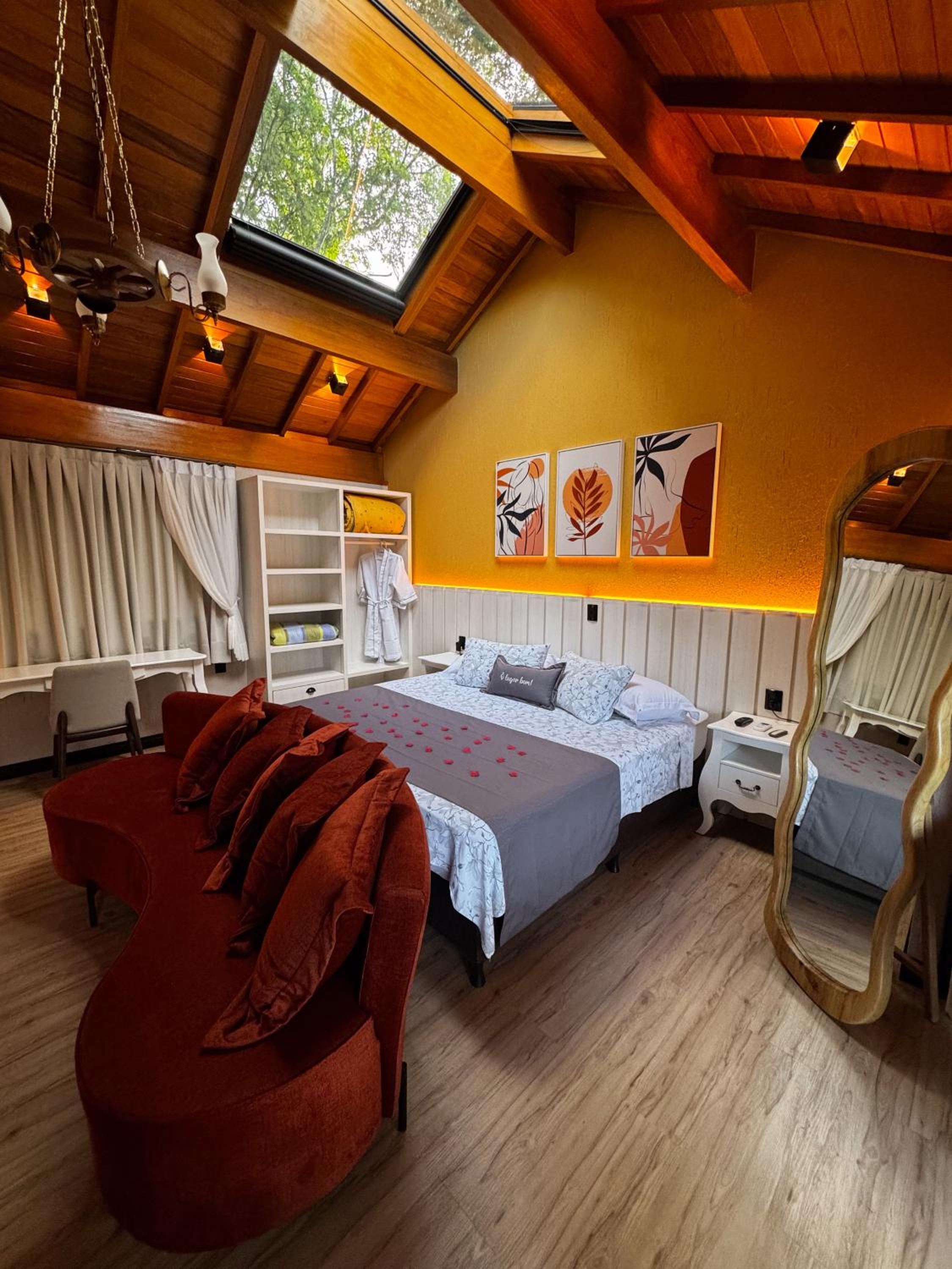 Two-Bedroom Chalet - Photo 12