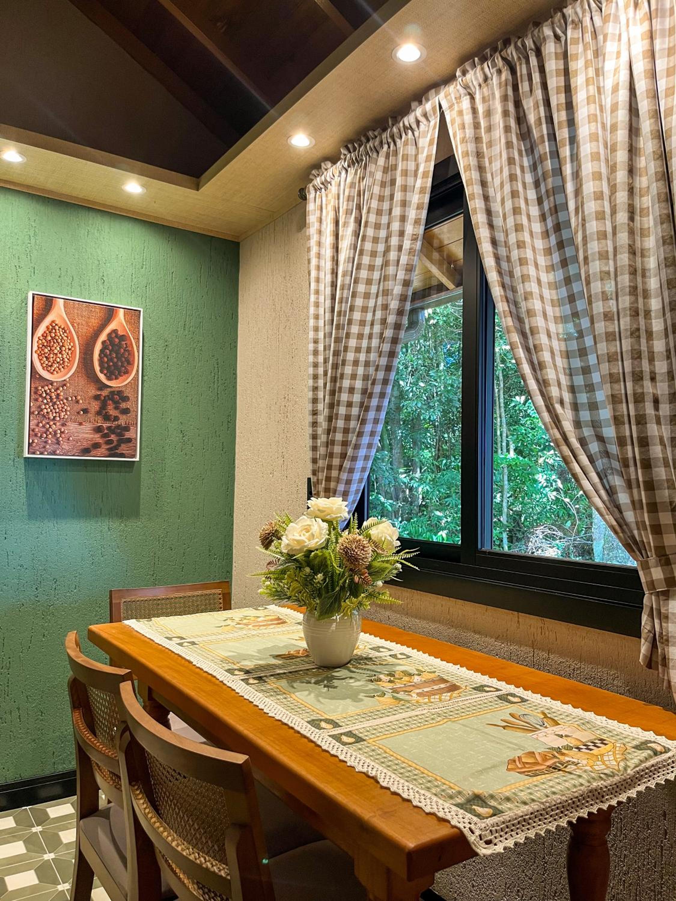 Two-Bedroom Chalet - Photo 5