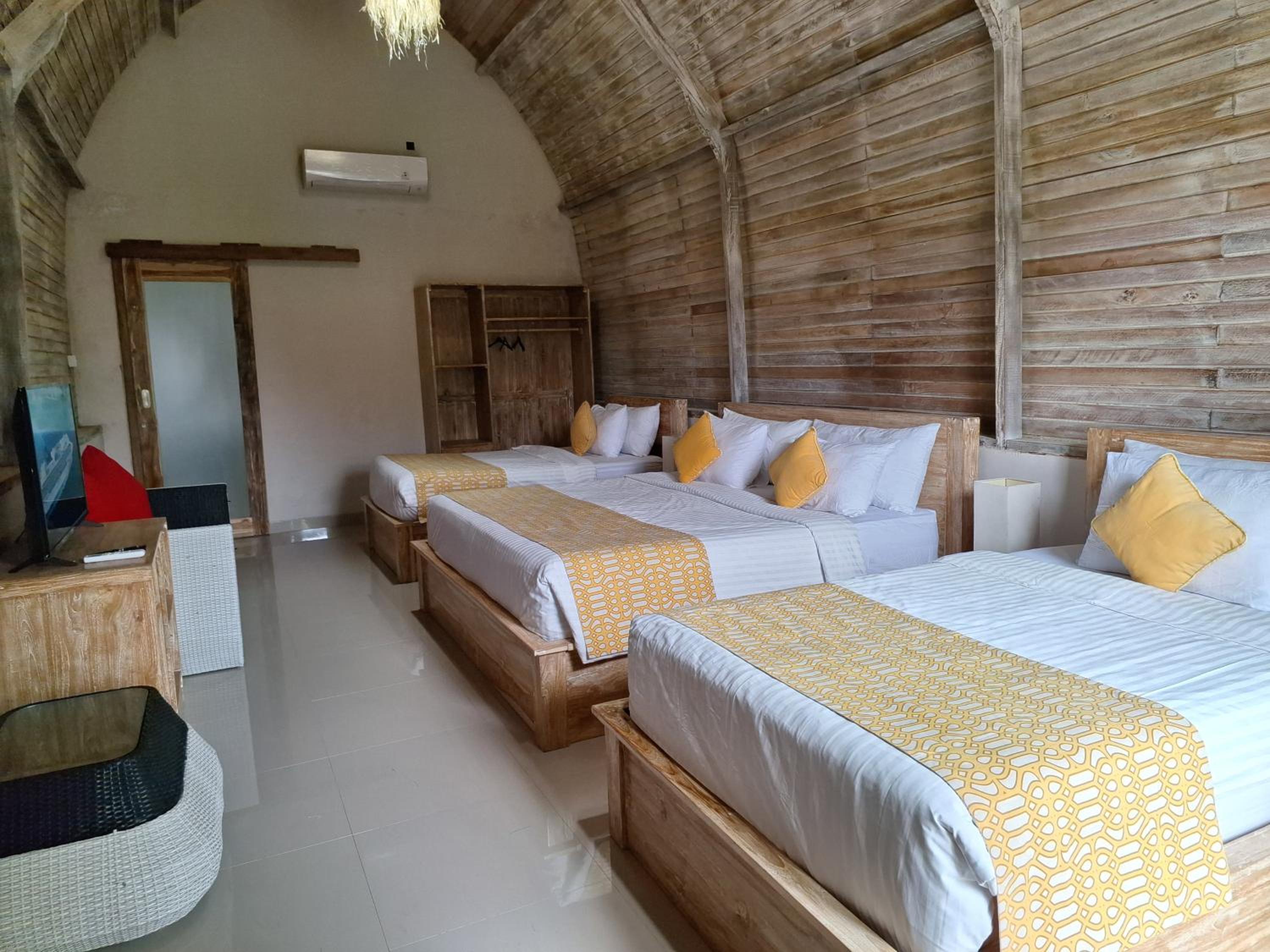 Comfort Triple Room