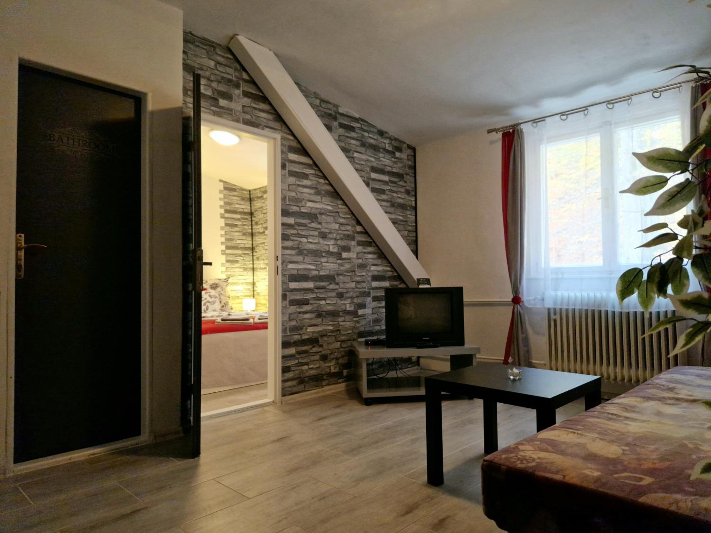 Quadruple Room with Private Bathroom photo 2