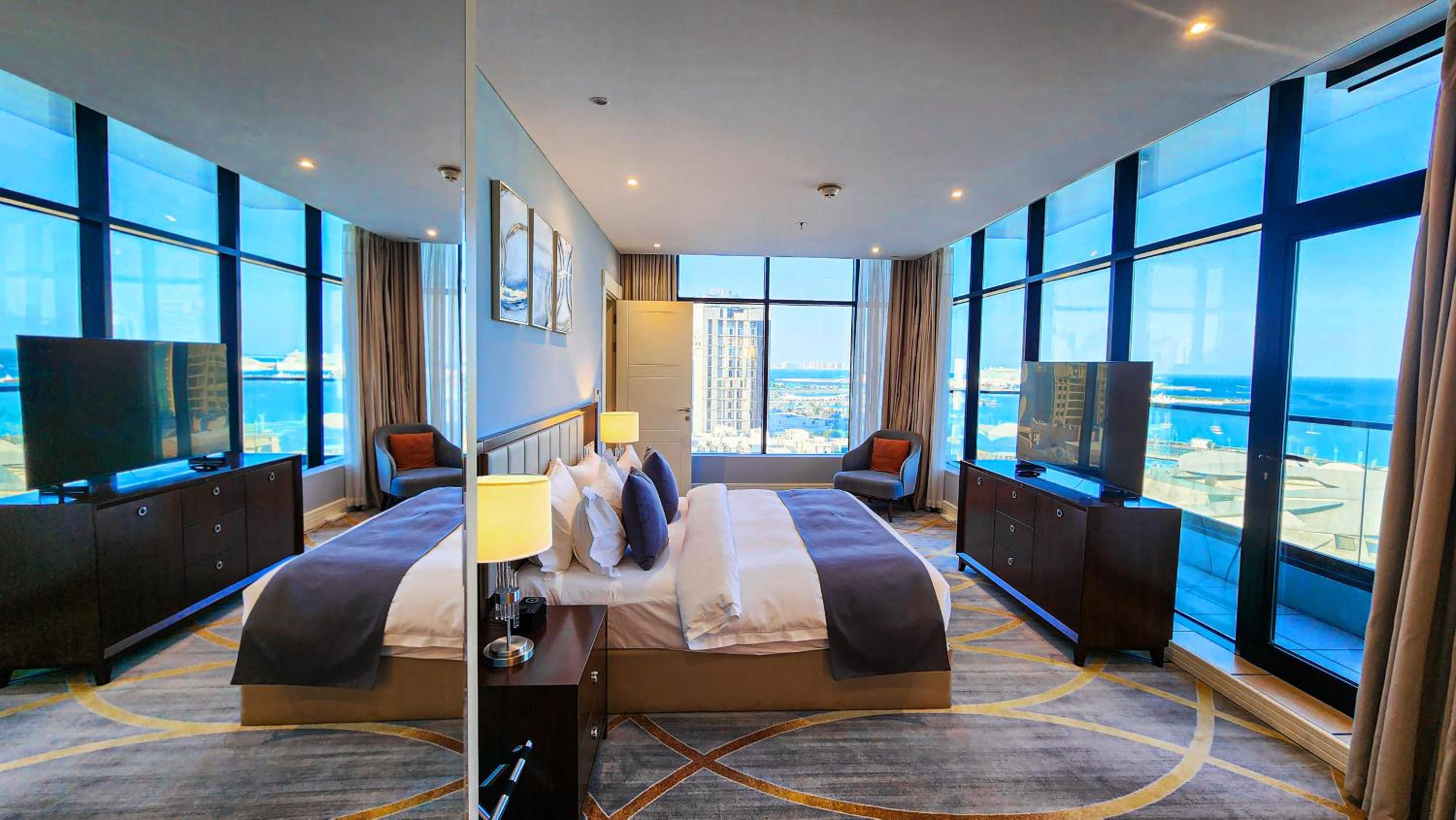 Royal Suite with 2 Bedrooms – Sea View