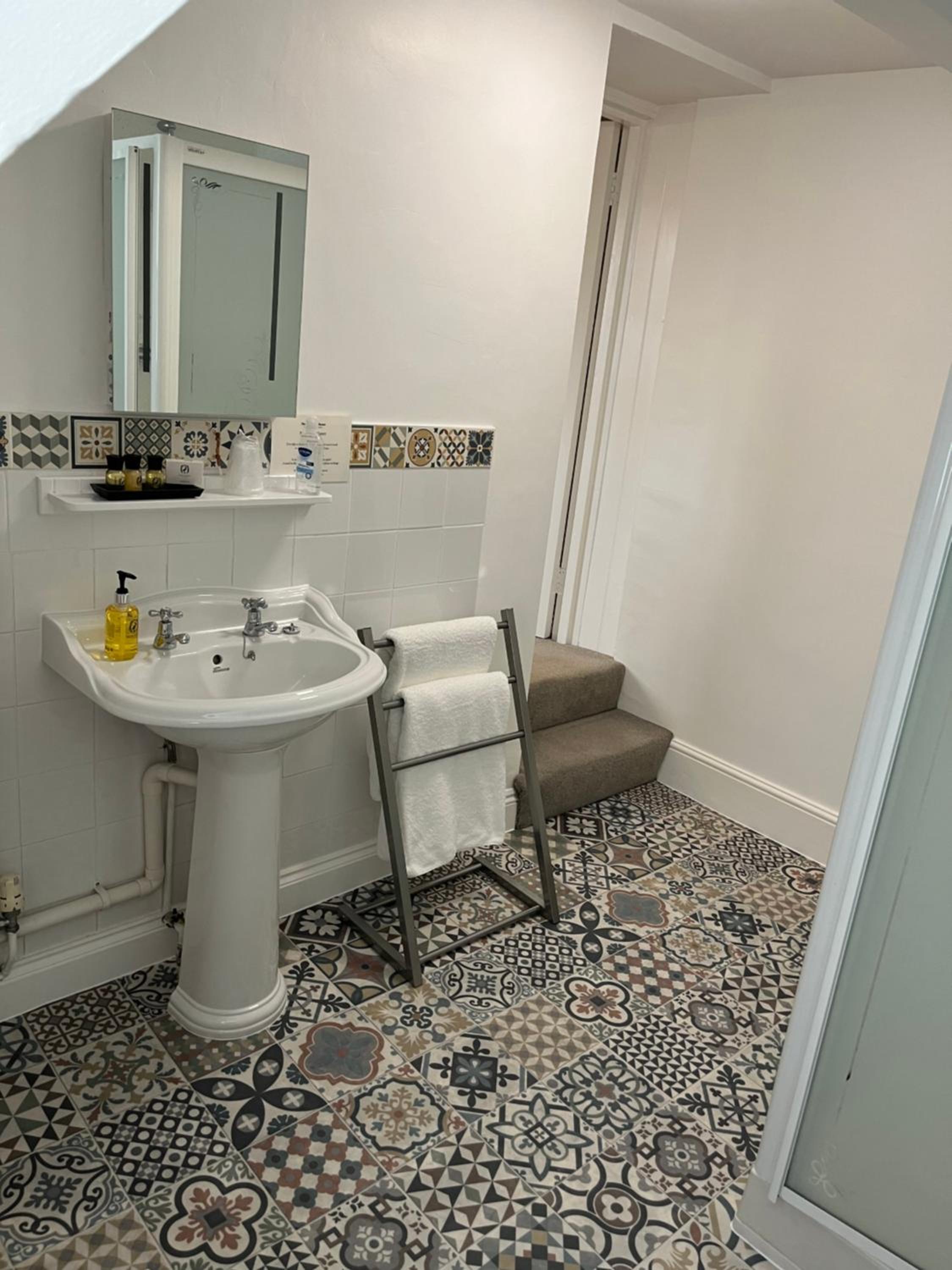 Deluxe Double or Twin Room photo 3
