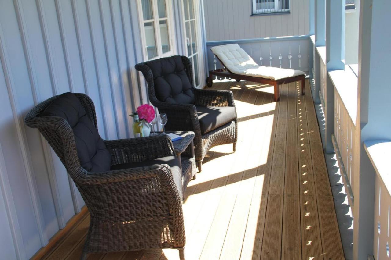 Deluxe Two-Bedroom Apartment with Garden View