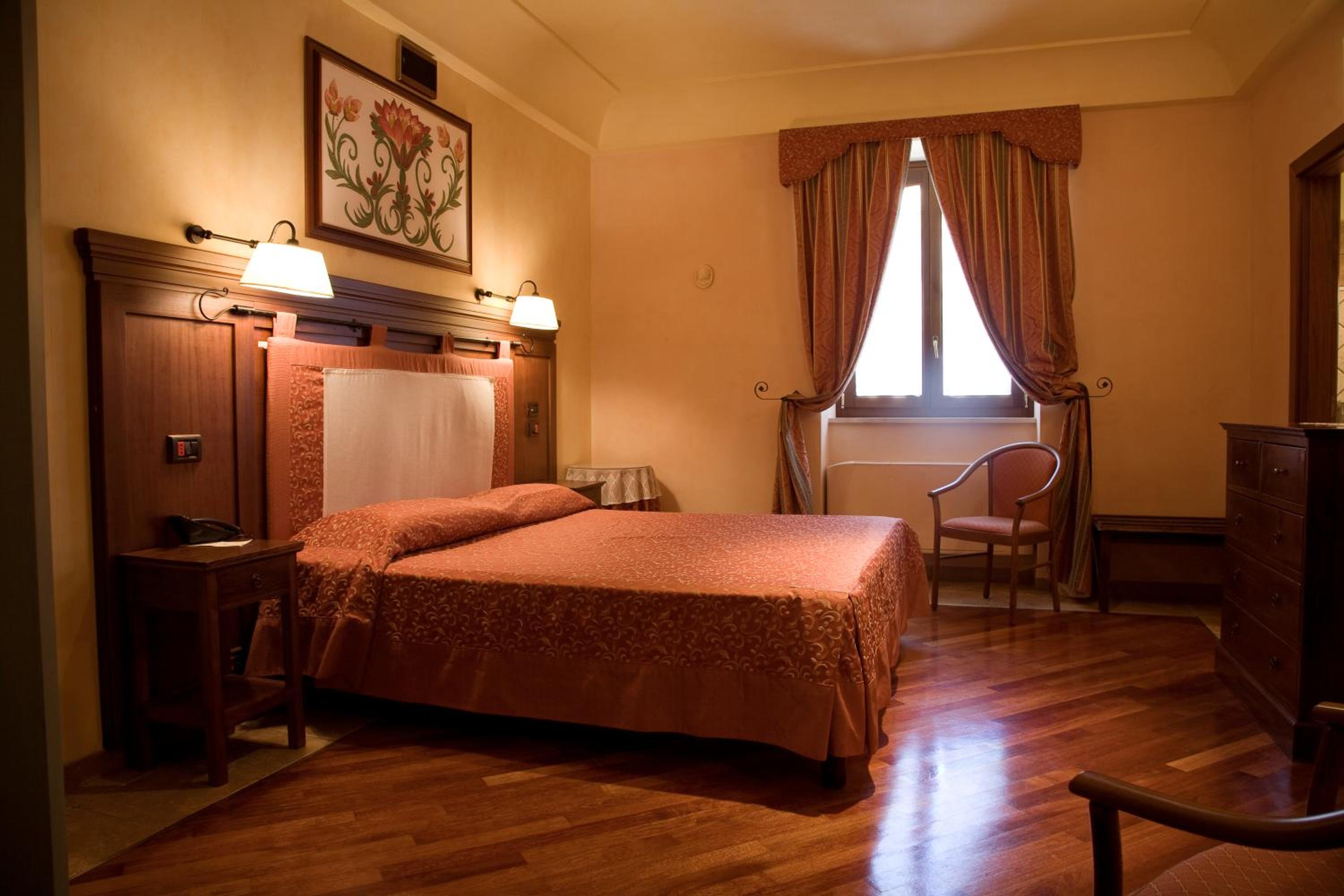 Superior Double Room - Photo 4