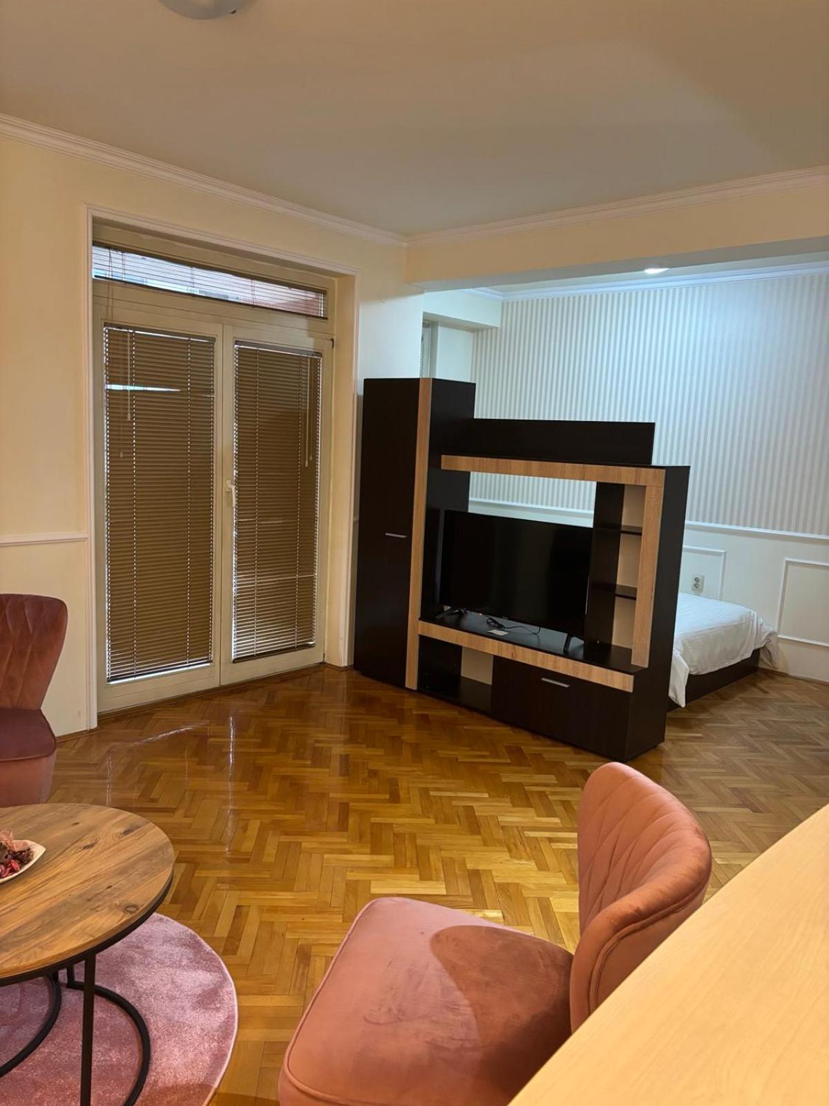 Family Two-Bedroom Apartment with View photo 1