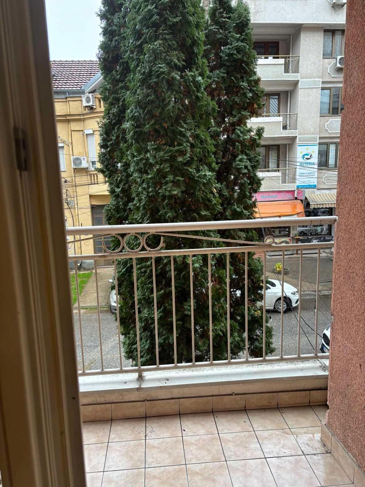 Family Two-Bedroom Apartment with View photo 2