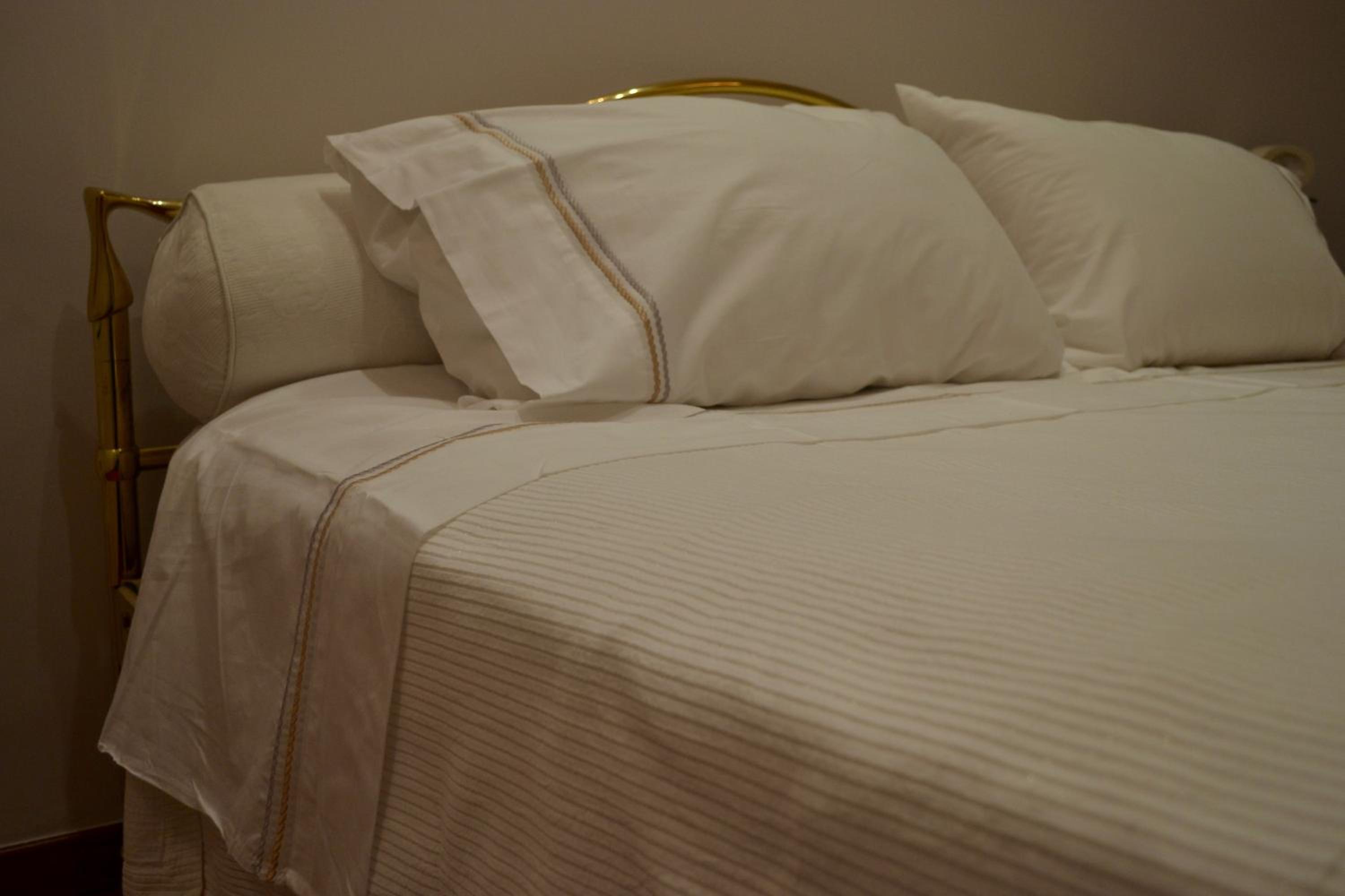 Deluxe Triple Room with Lateral Sea View - Photo 5