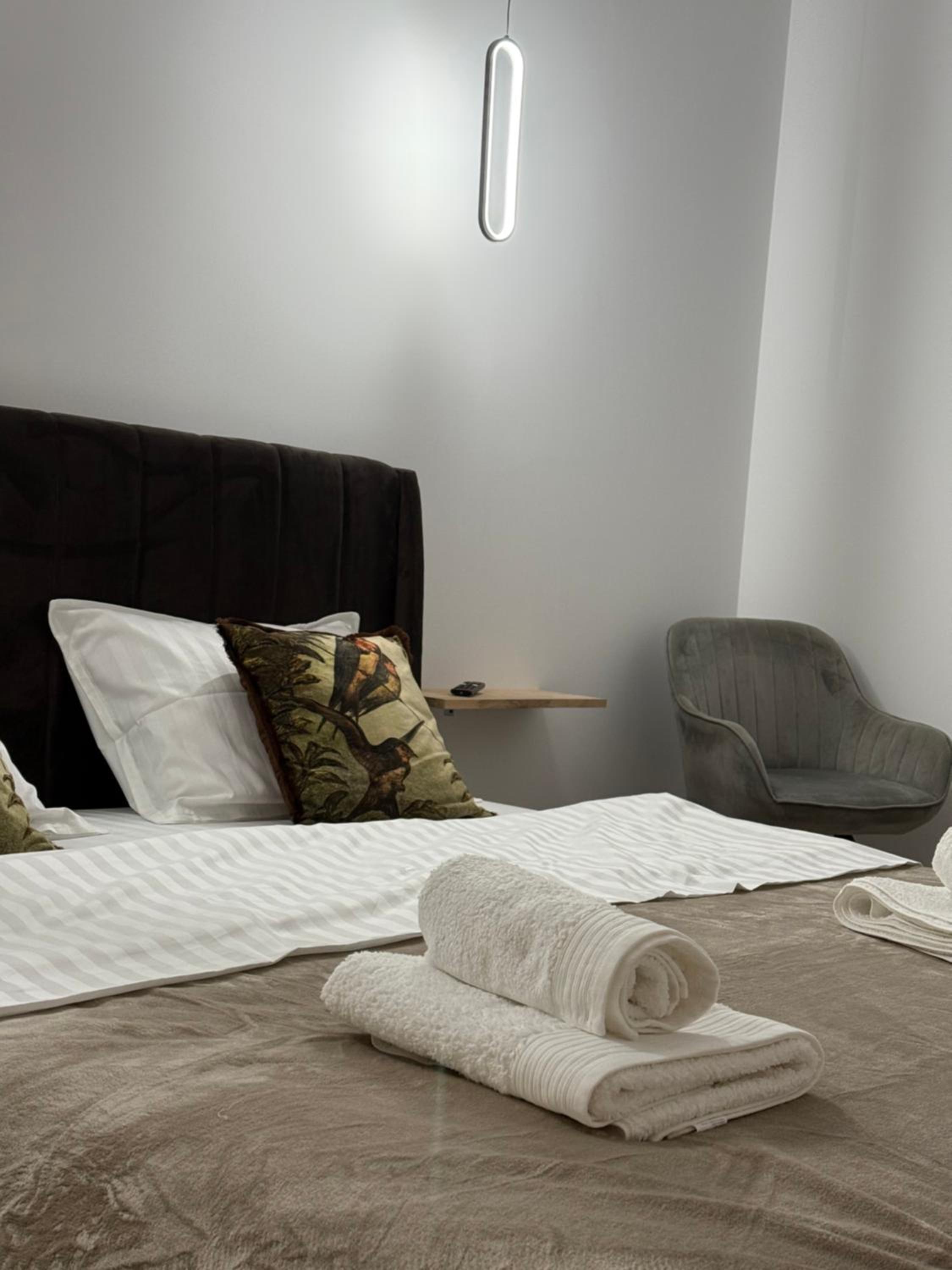 Deluxe Two-Bedroom Apartment with Garden View