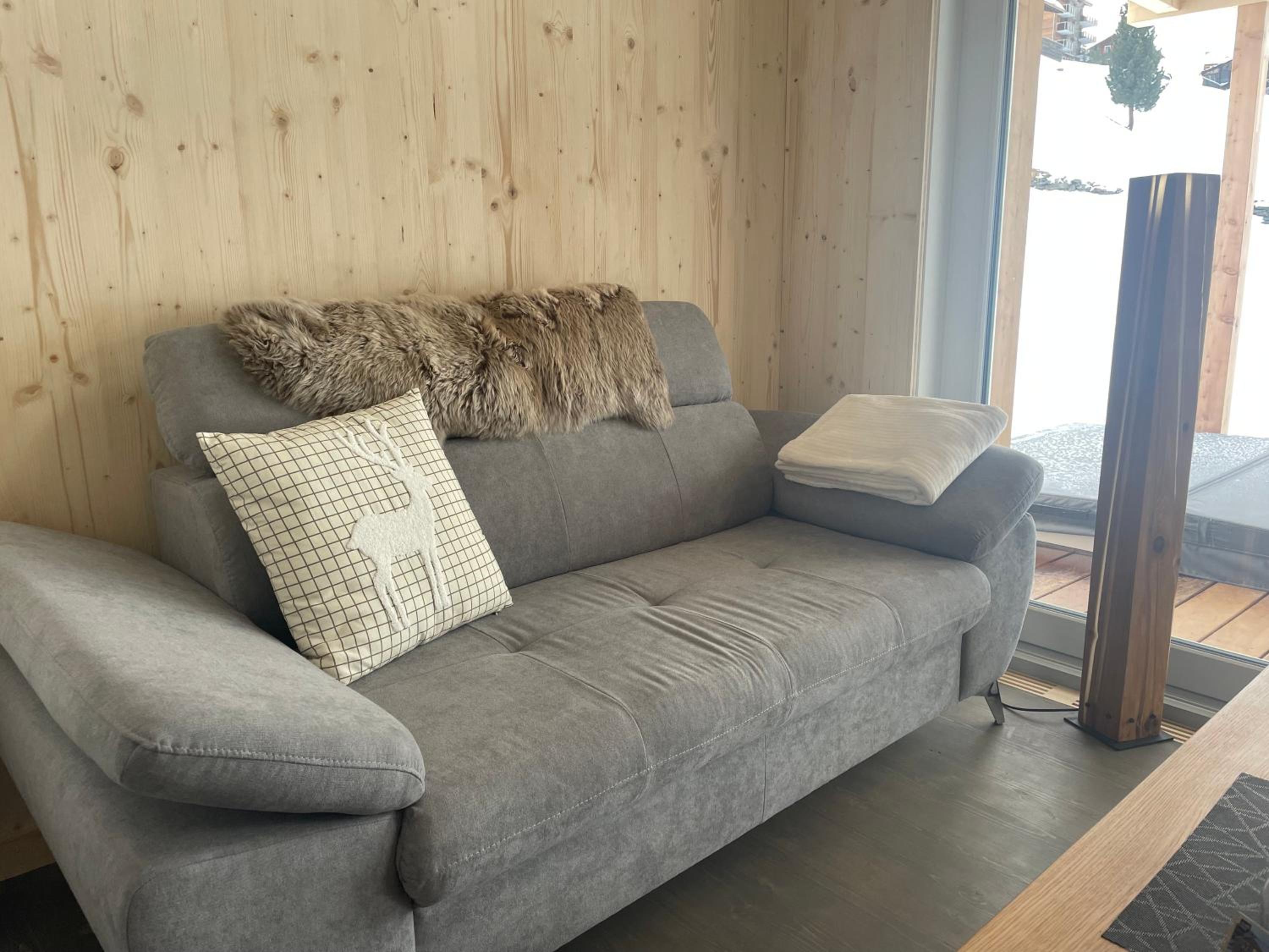 One-Bedroom House photo 1