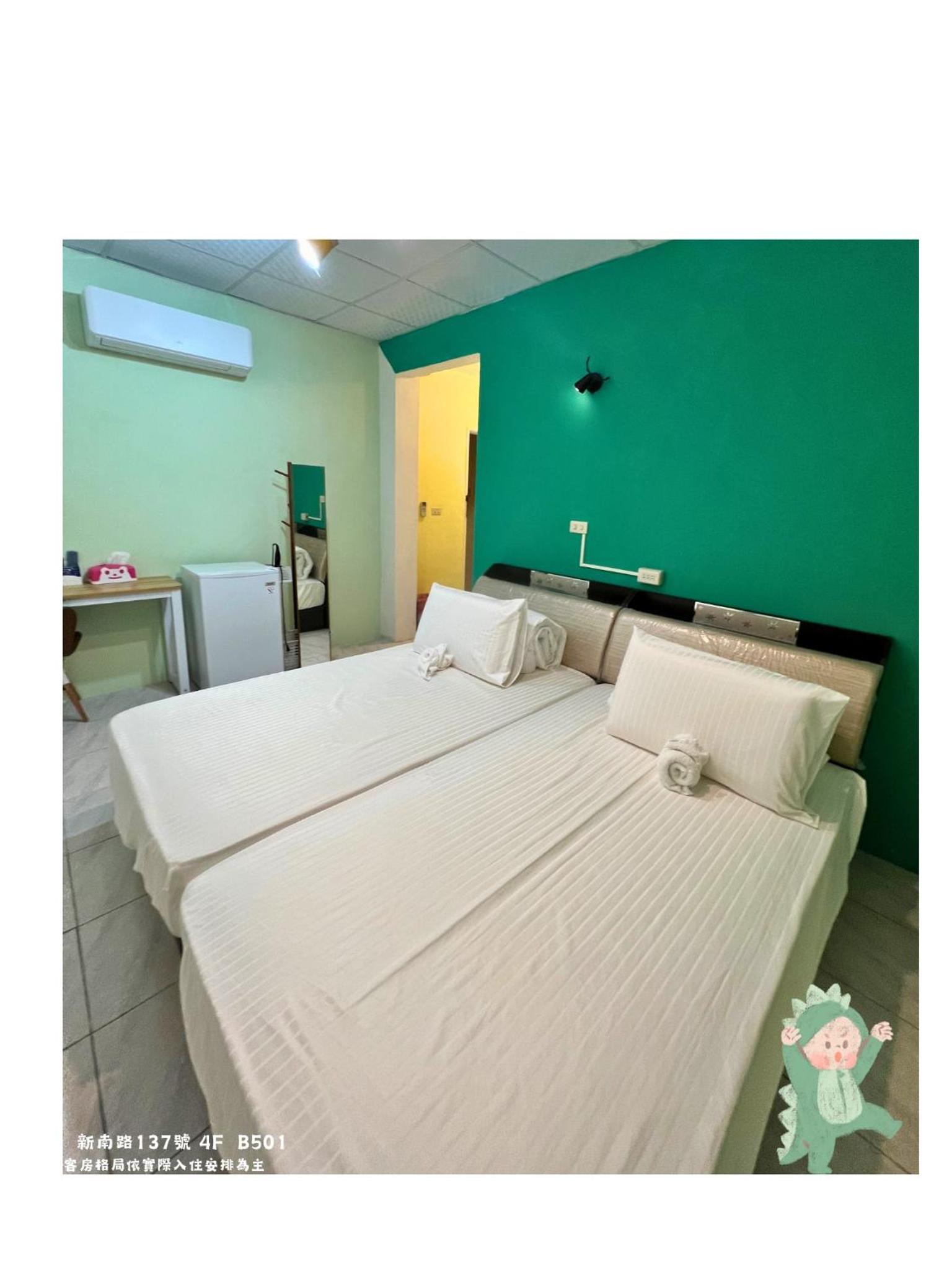 Double Room with Private Bathroom photo 2