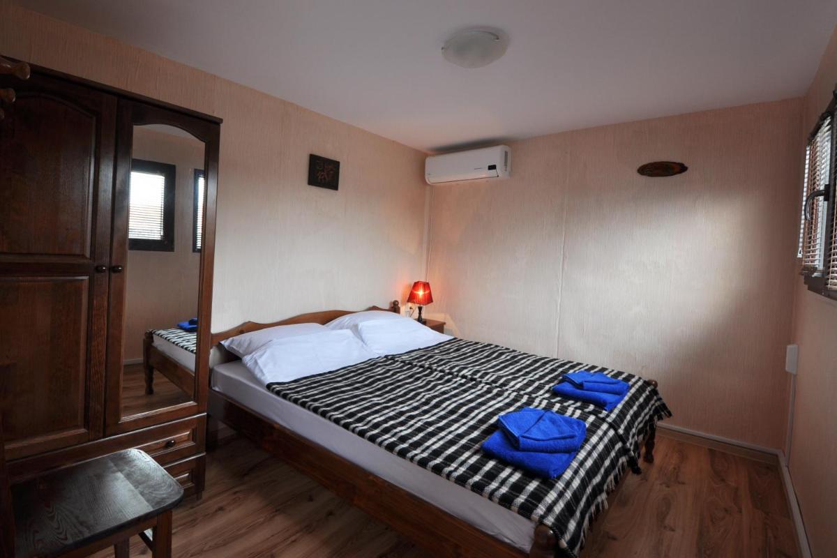 Two-Bedroom Bungalow photo 1
