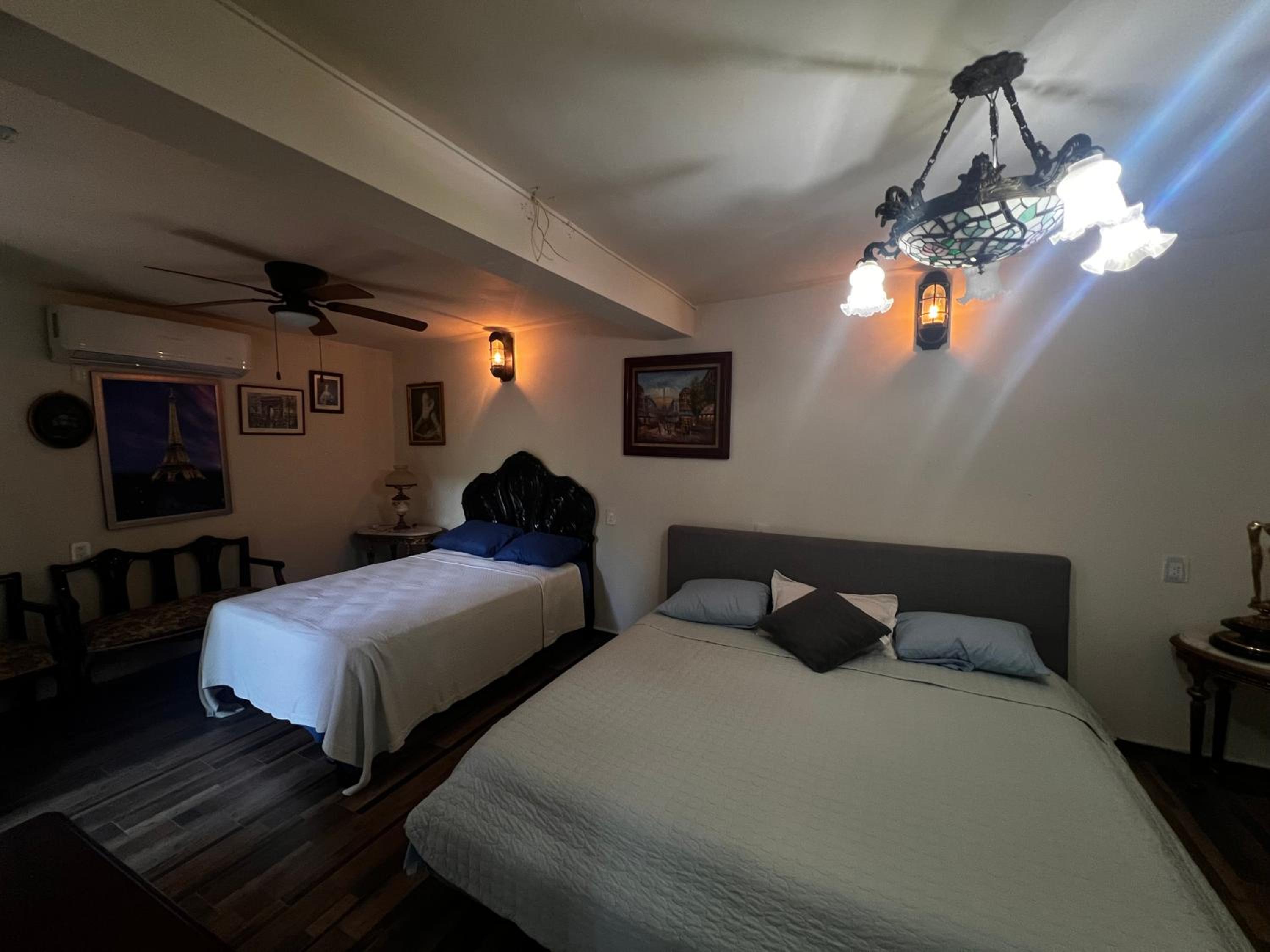 Deluxe Family Suite