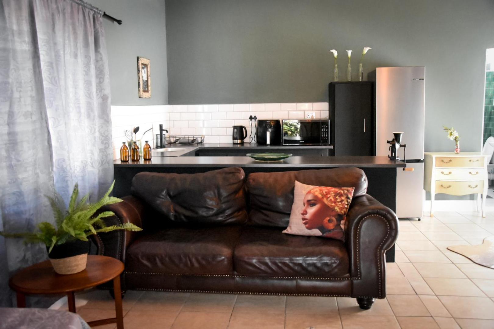 Apartment - Ground Floor - Photo 3