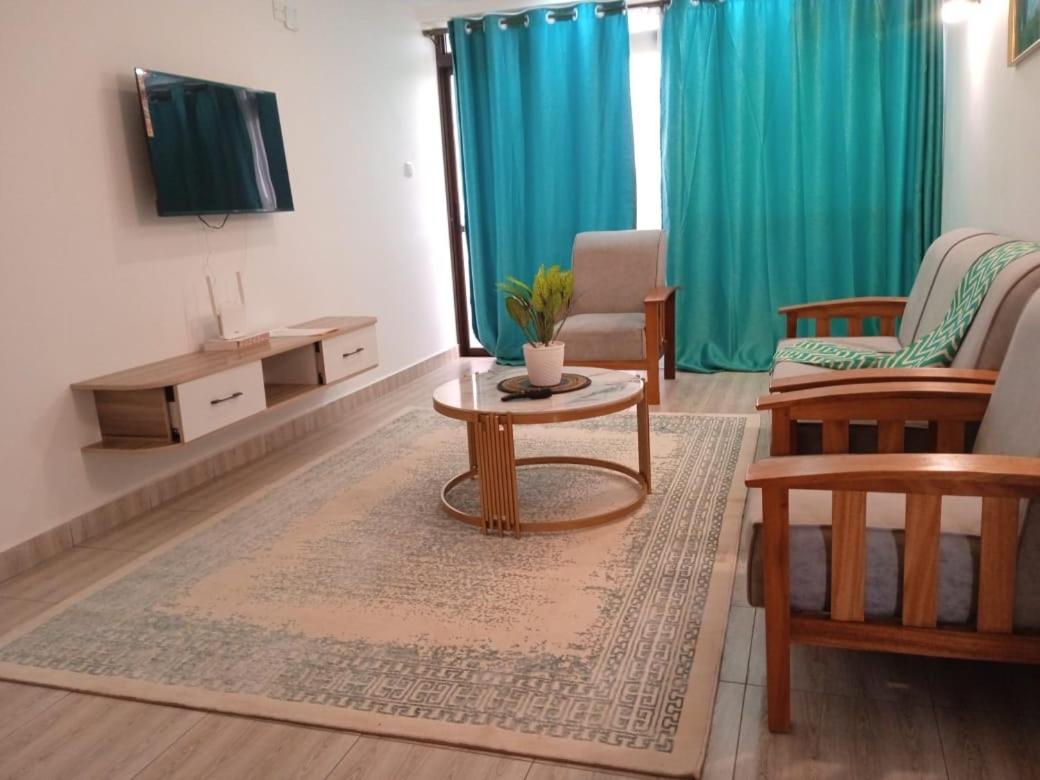 Family Two-Bedroom Apartment with View photo 1