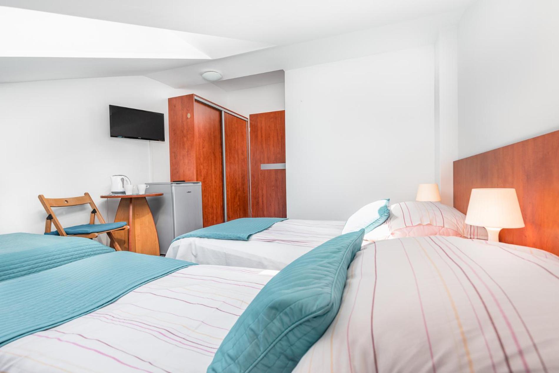 Budget Double Room - Photo 4