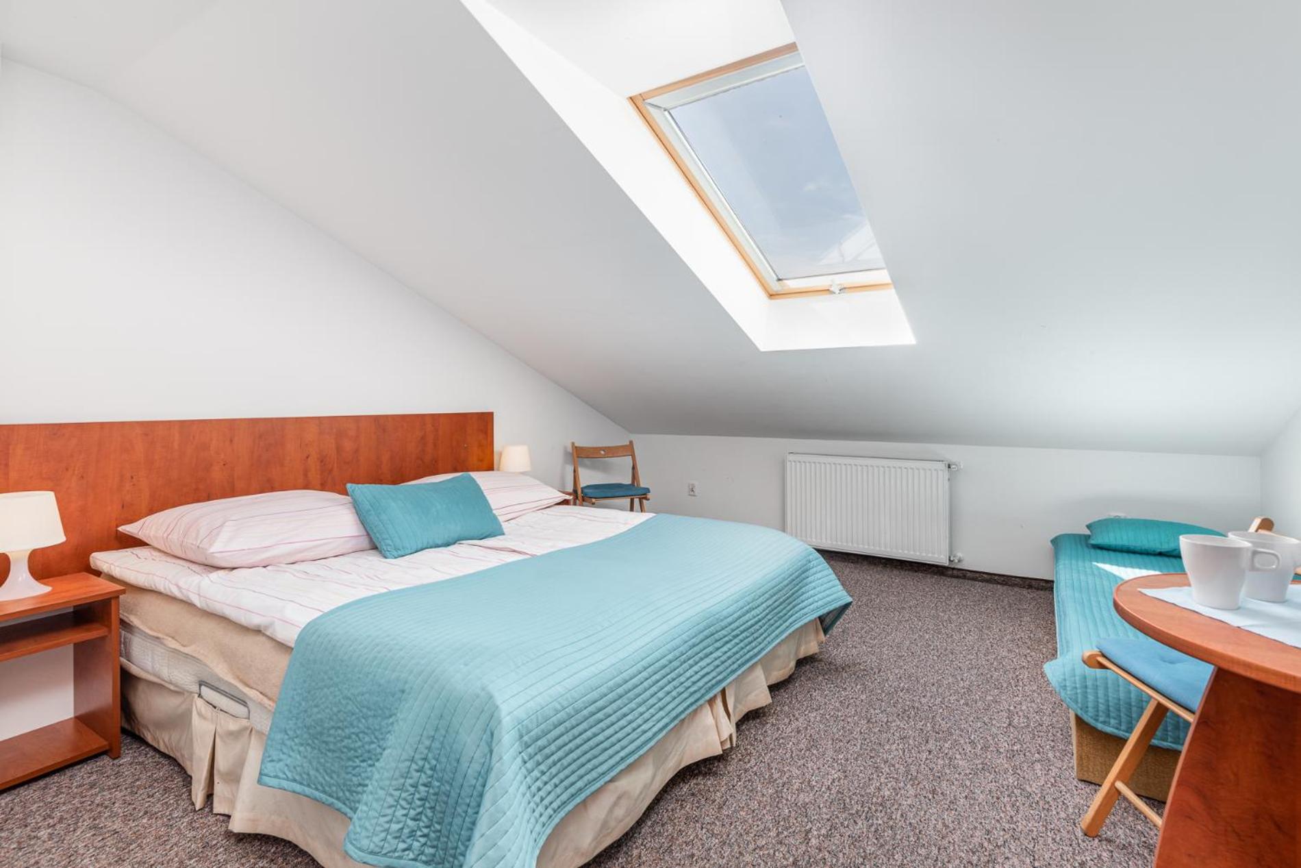 Budget Double Room - Photo 3