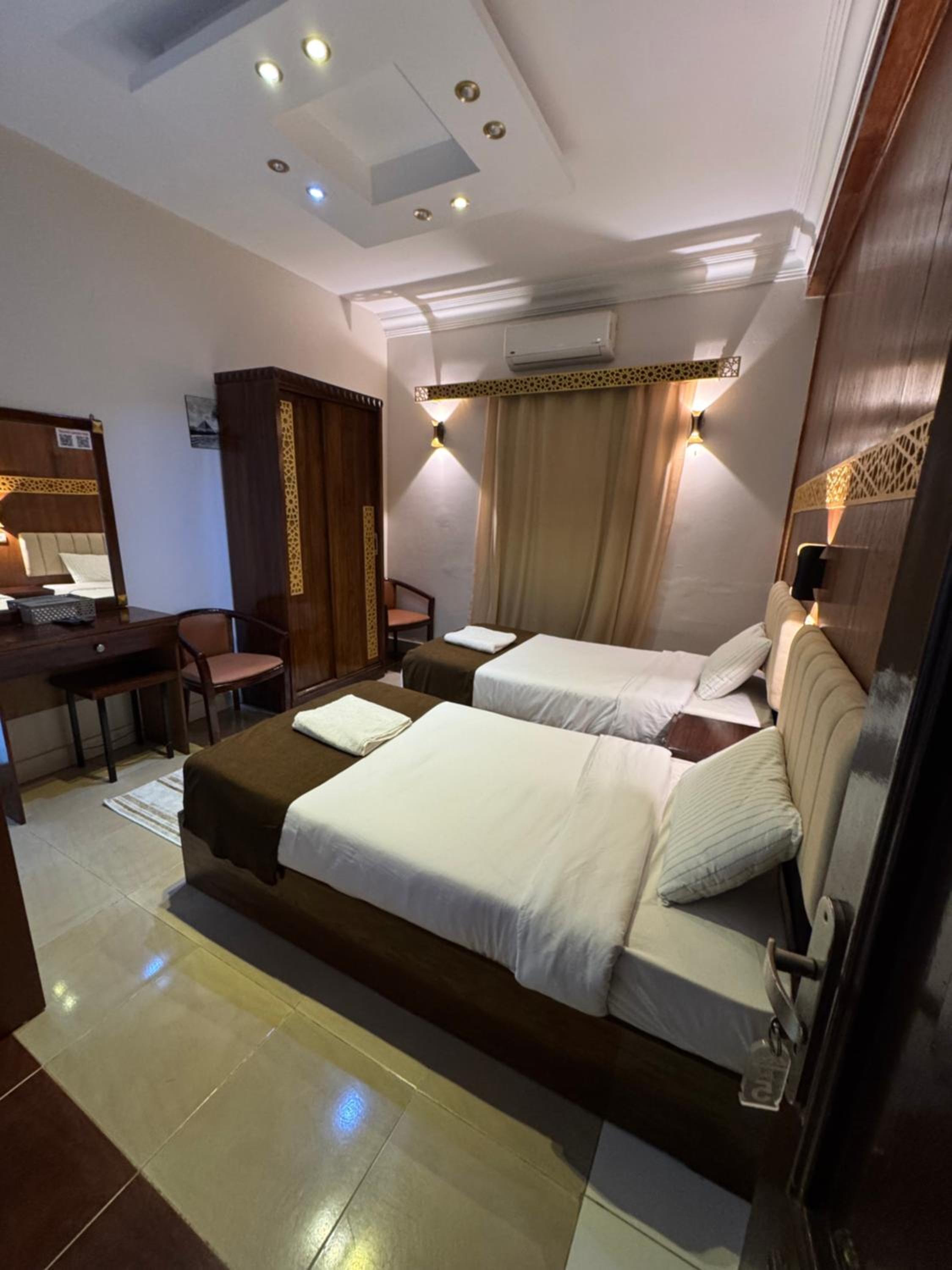Standard Twin Room