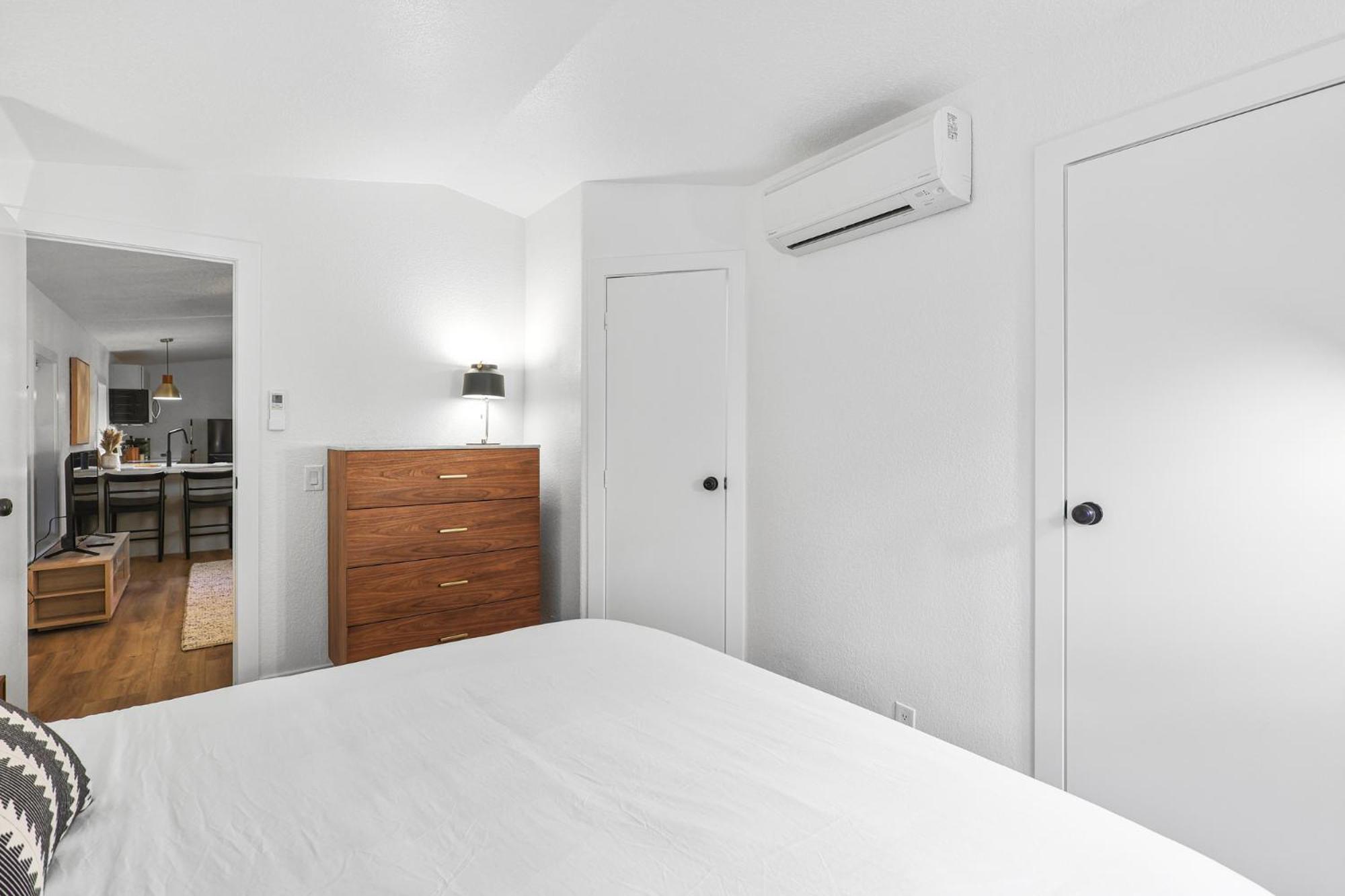 Two-Bedroom House photo 2