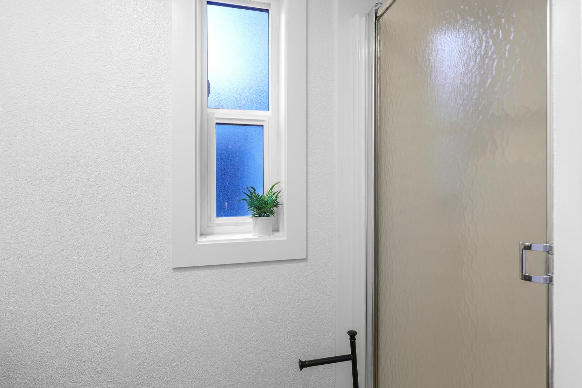 Two-Bedroom House photo 3