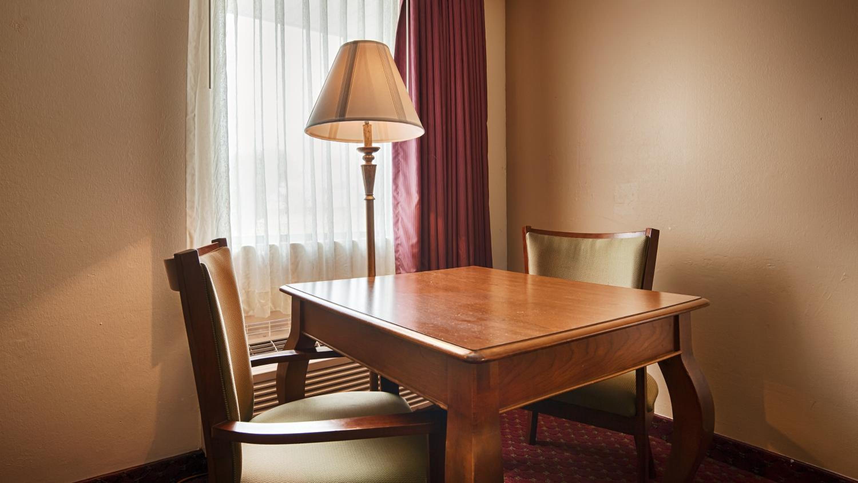 Double Room with Two Double Beds and Roll-in Shower - Mobility Access/Non-Smoking photo 3