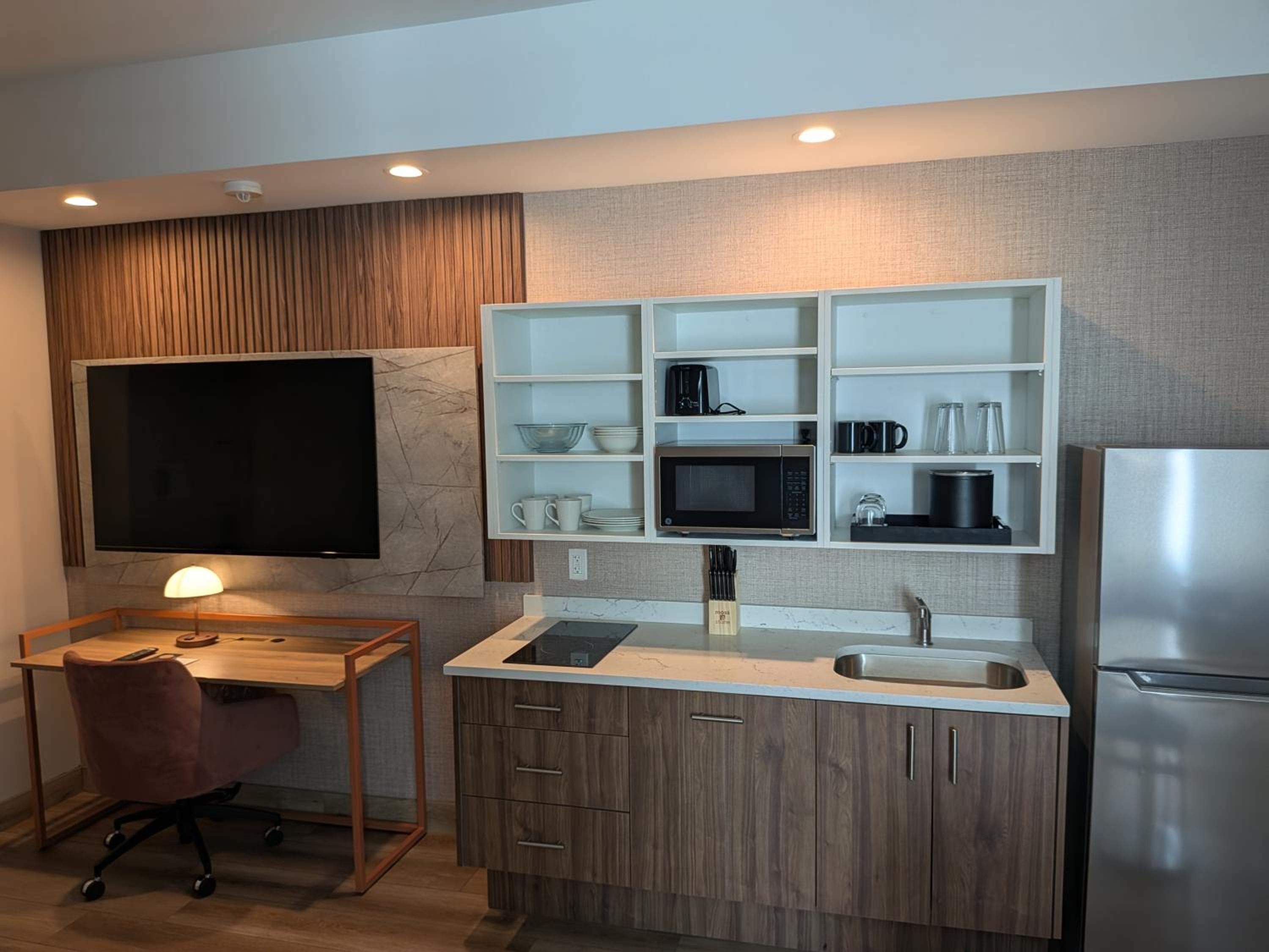 King Suite with Roll In Shower - Mobility Accessible/Non-Smoking