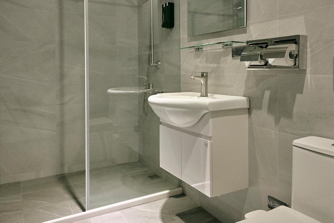 Triple Room with Private Bathroom photo 2