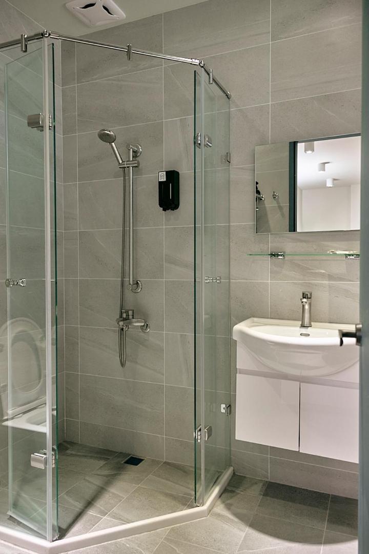 Standard Double Room - Photo 2