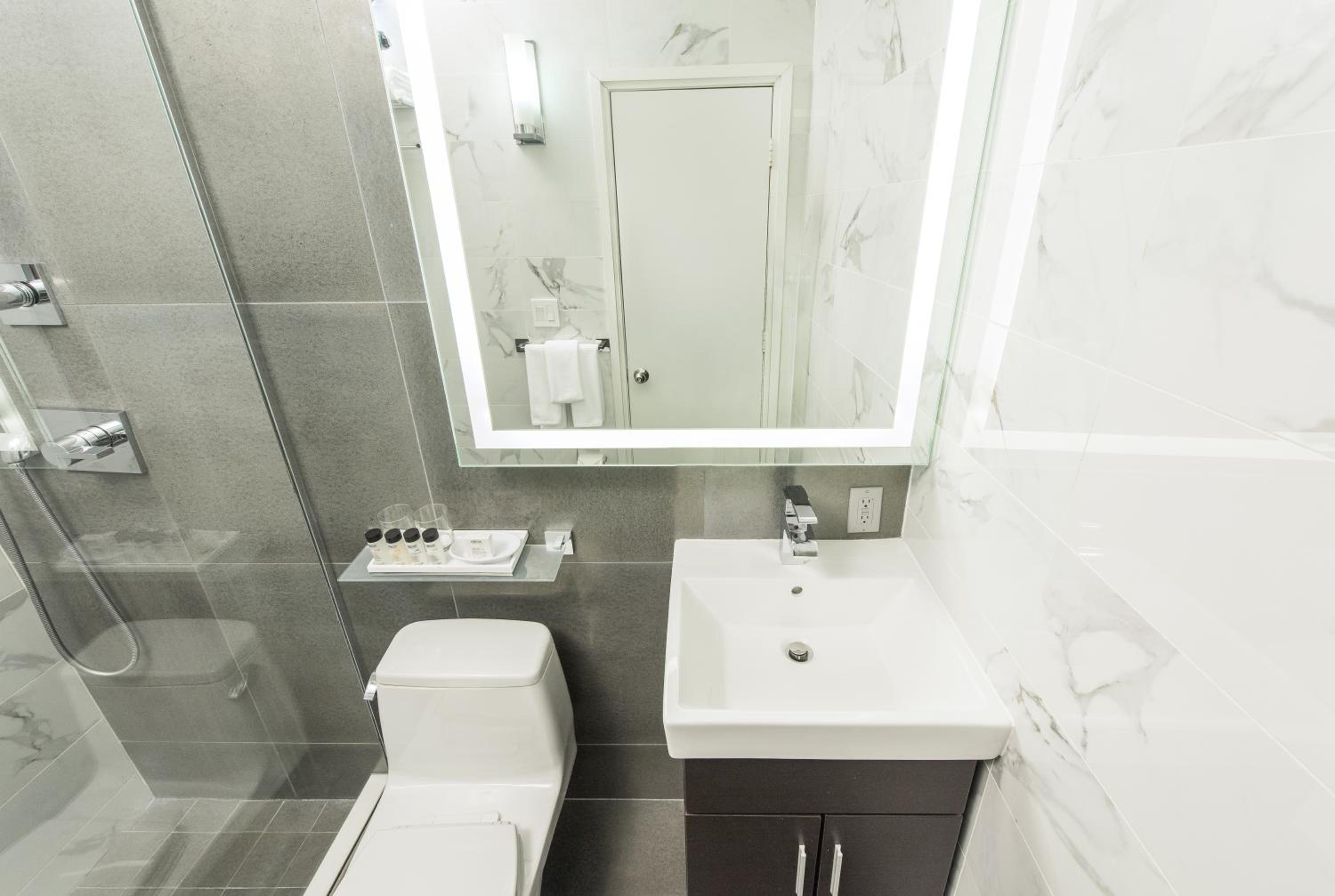 Deluxe Double Room with Two Double Beds