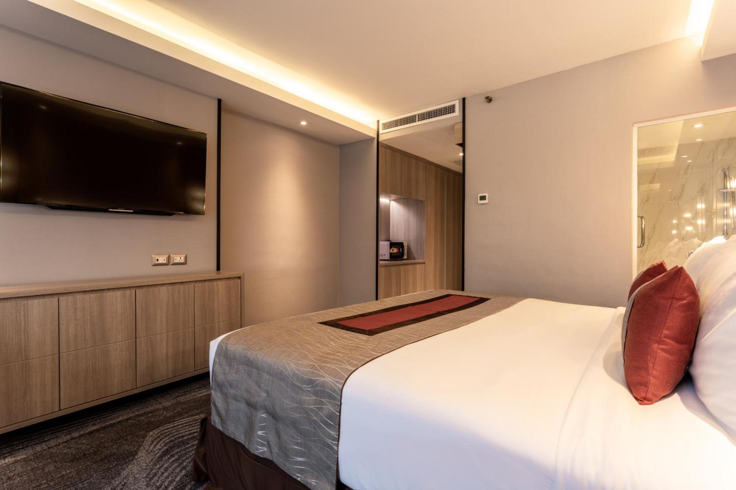 Deluxe Double or Twin Room photo 2