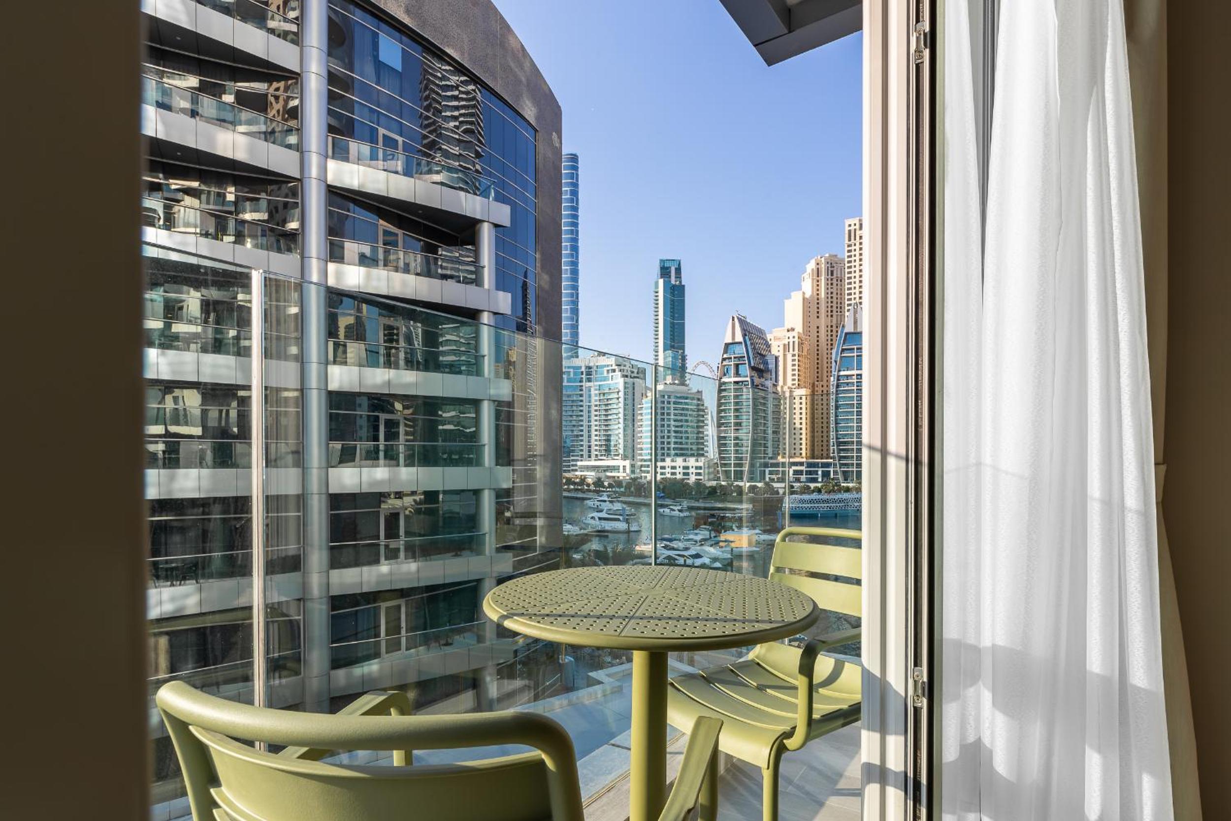 Deluxe Studio with Kitchen and Balcony photo 2