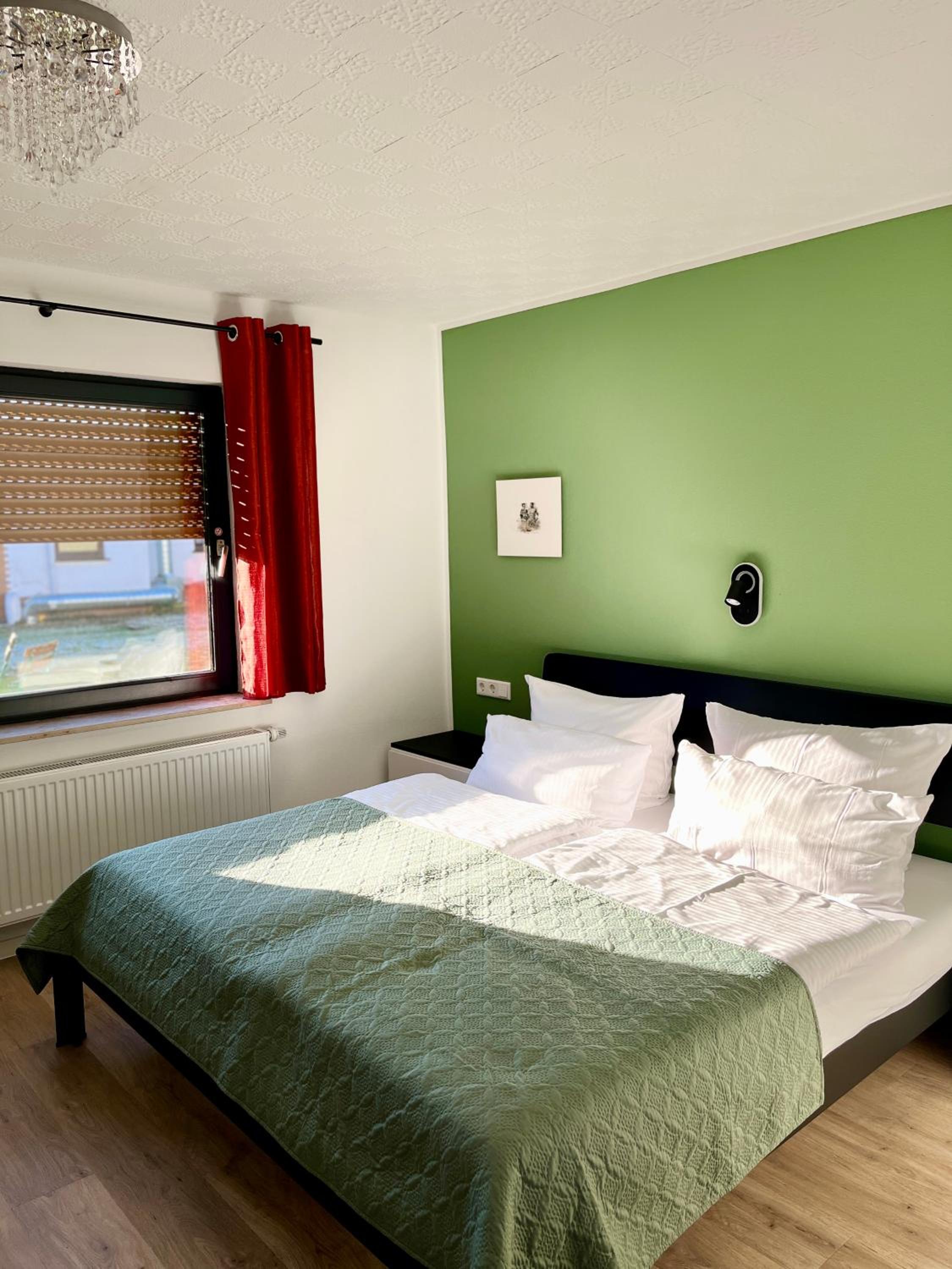 Deluxe Double Room - Photo 14
