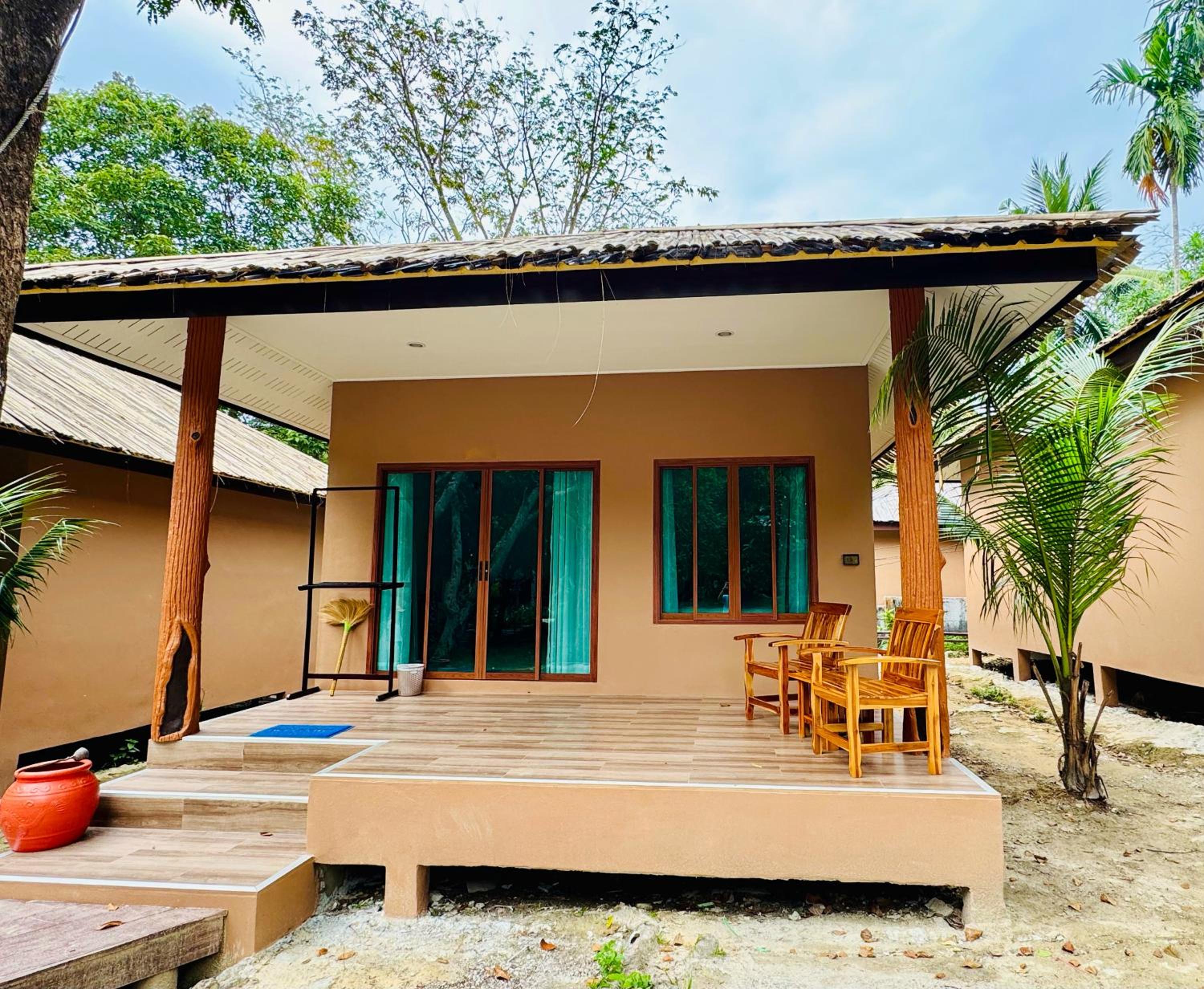 Family Bungalow photo 1