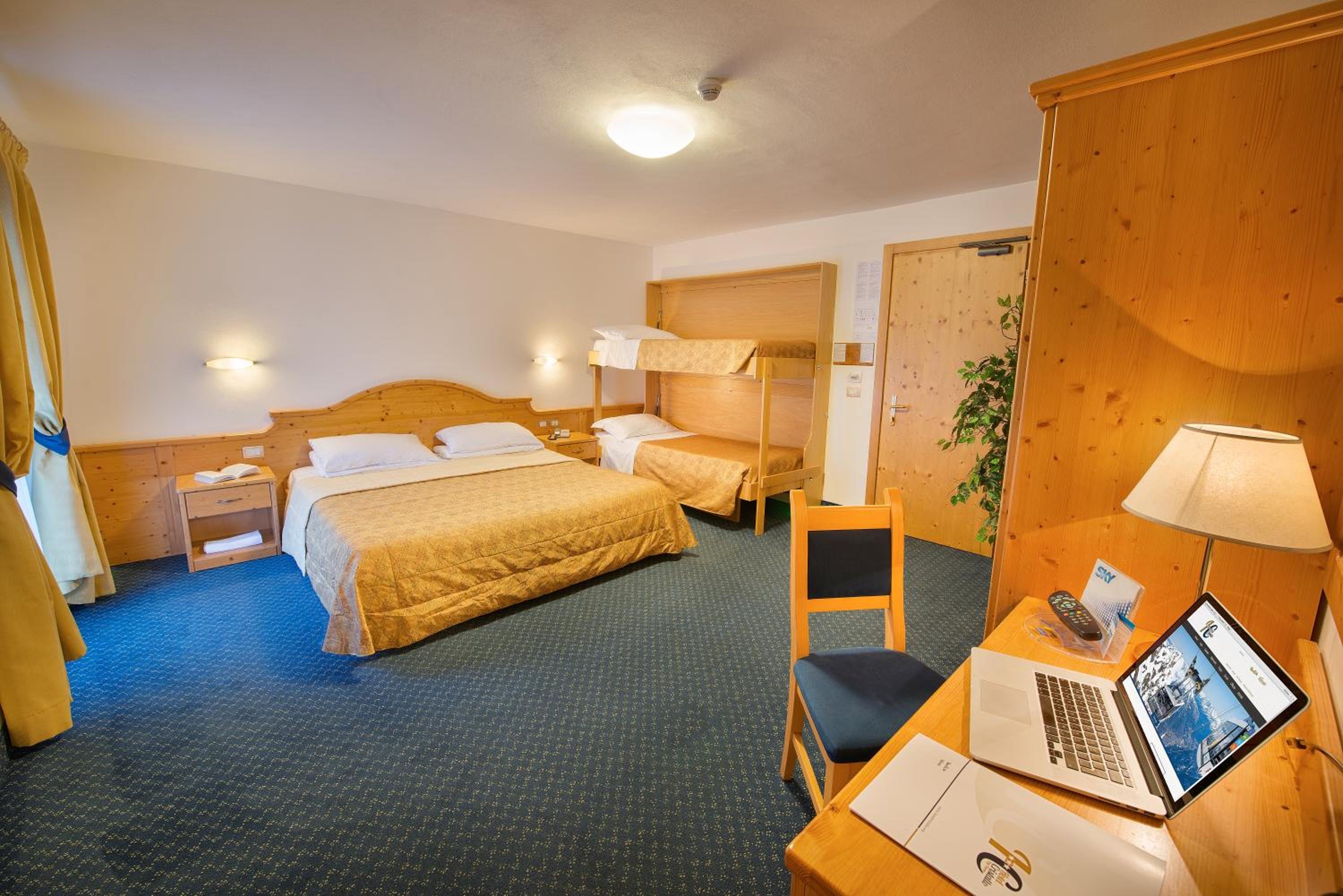 Quadruple Room photo 3