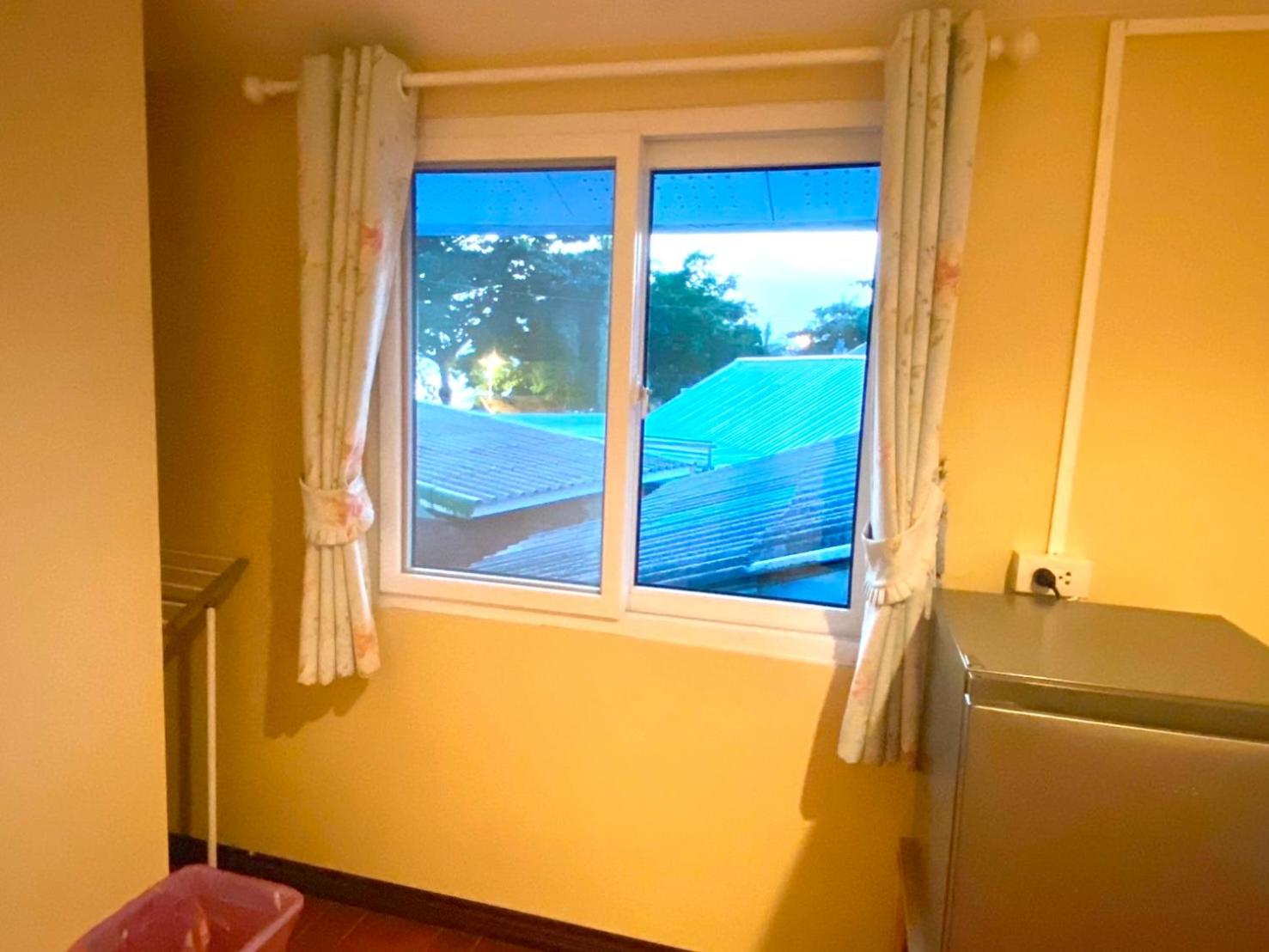Twin Room with Shared Bathroom photo 3