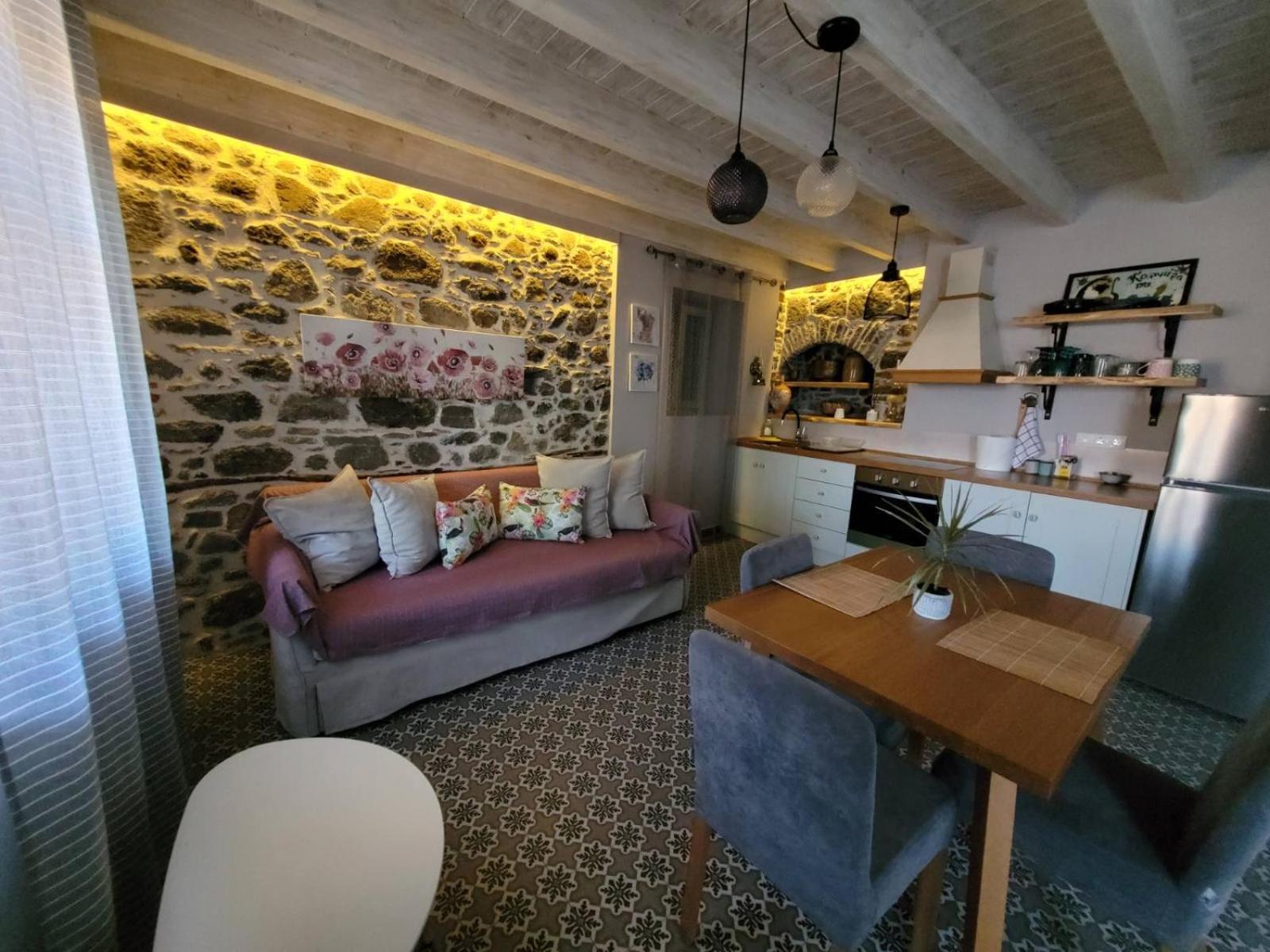 Maisonette photo 2
