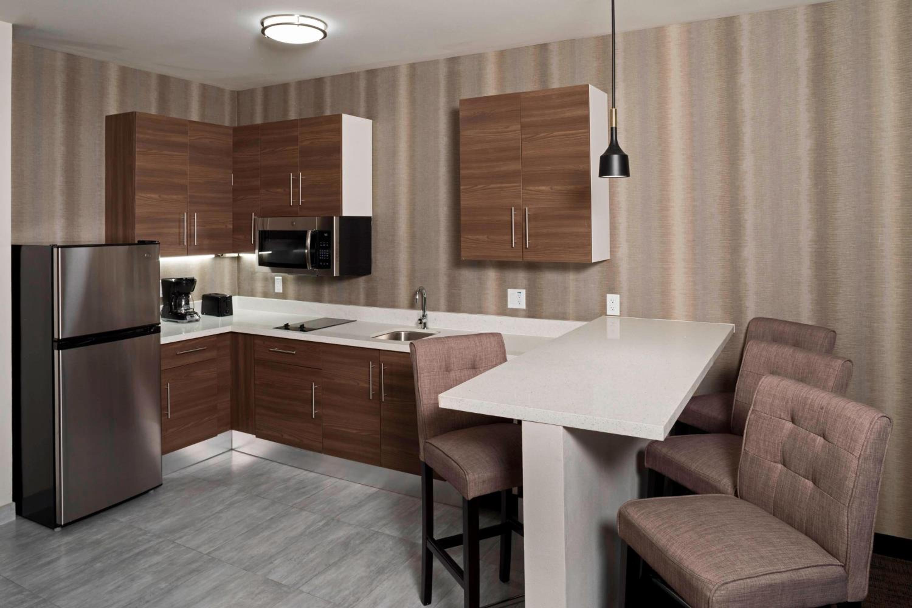Studio with Two Queen Beds/Sofa Bed/City View - Mobility Accessible with Tub - Photo 3