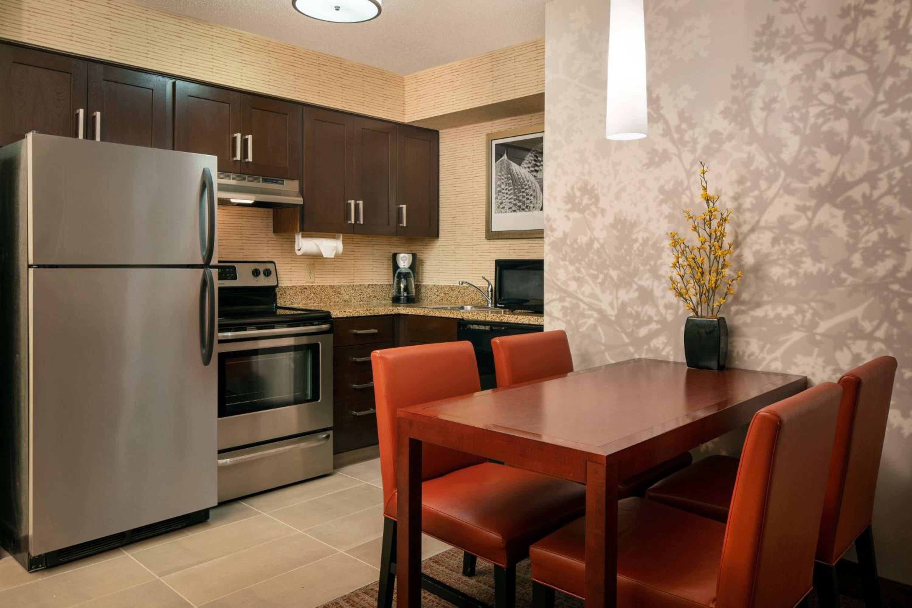 Two-Bedroom Suite with Roll-In Shower - Mobility Accessible