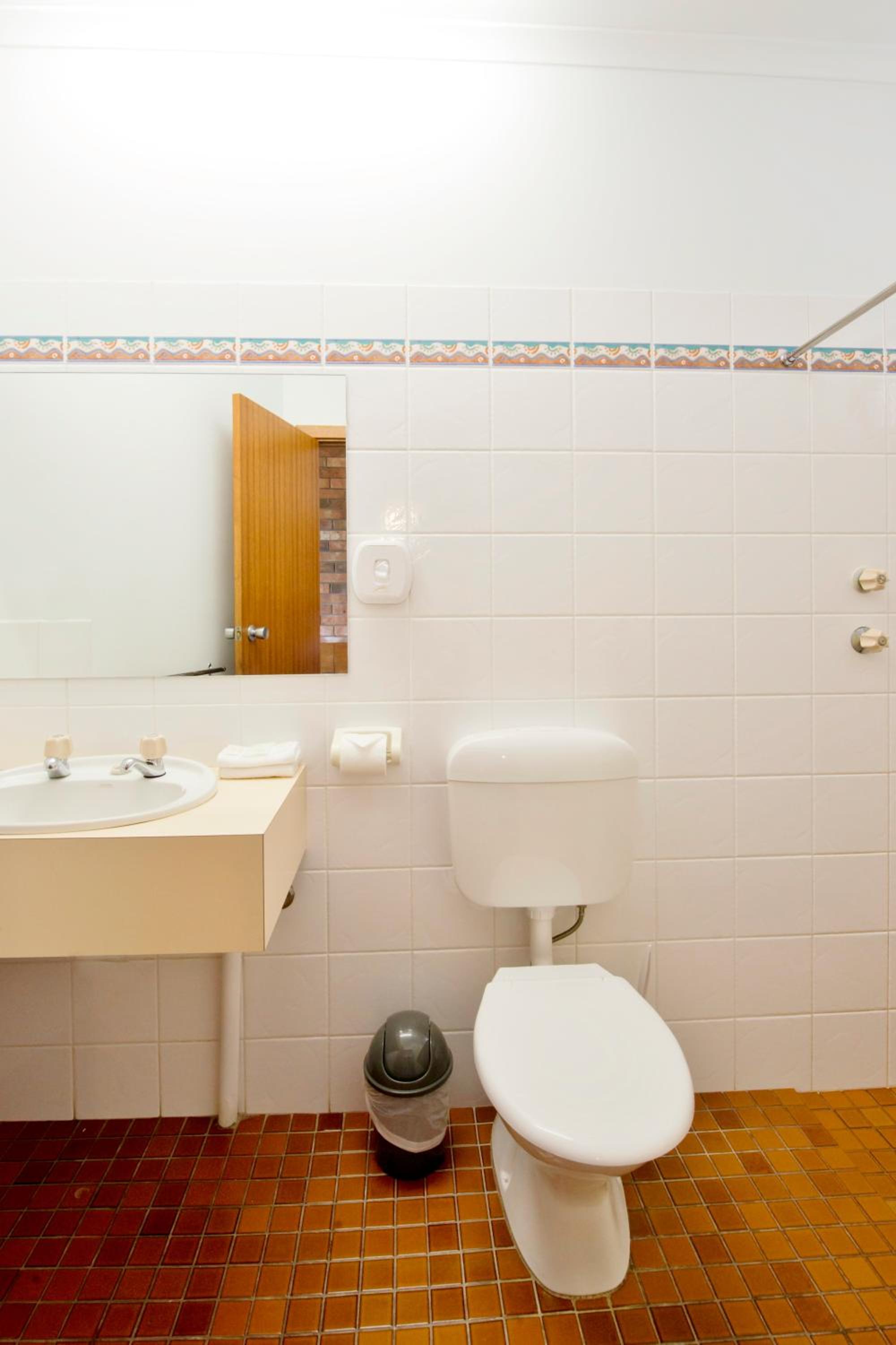 Triple Room with Ocean View - Photo 13