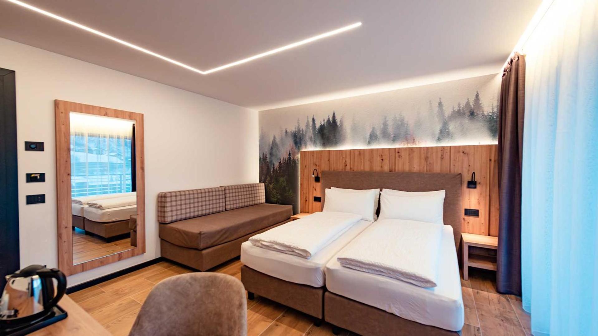 Deluxe Double or Twin Room with Mountain View