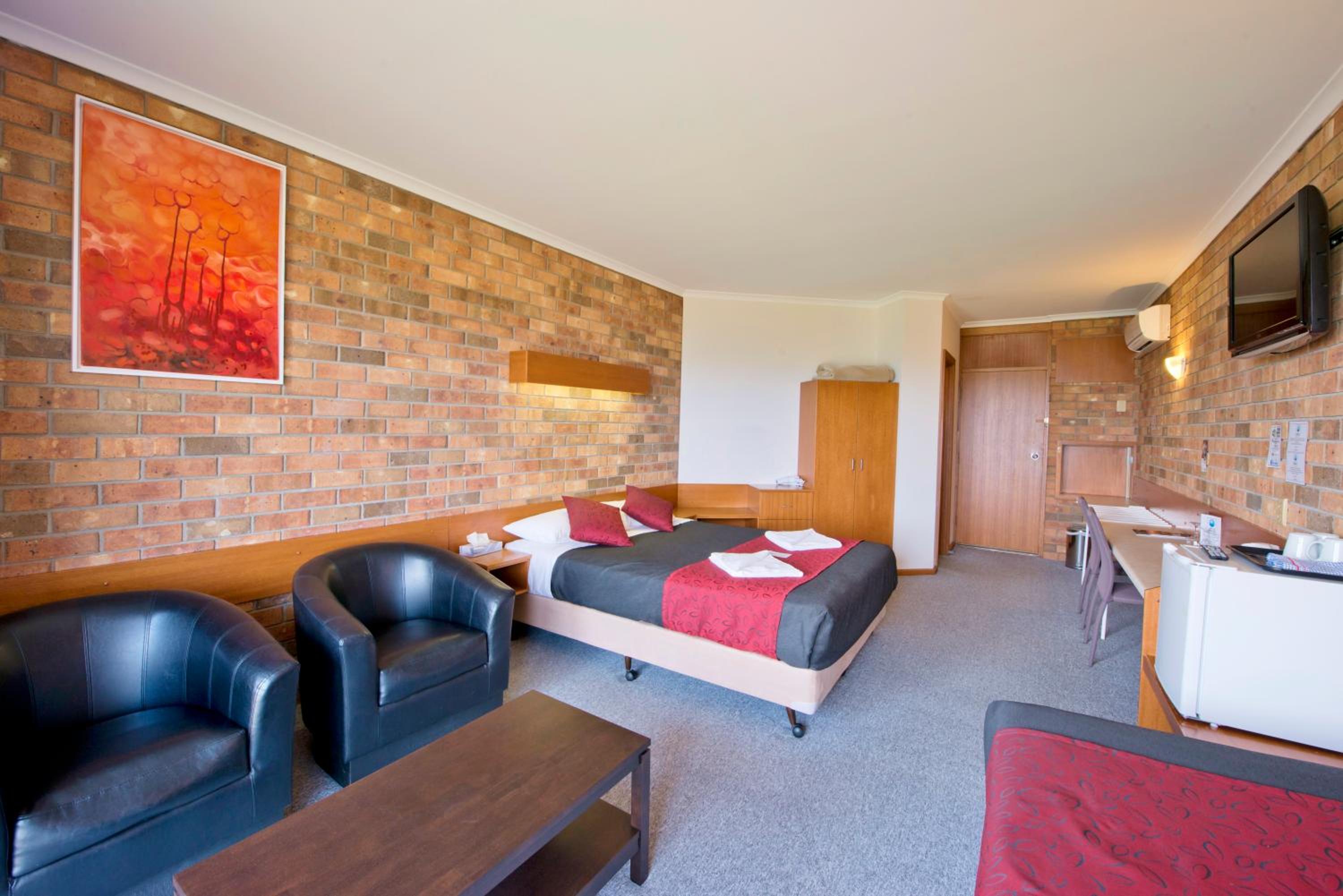 Triple Room with Ocean View - Photo 8