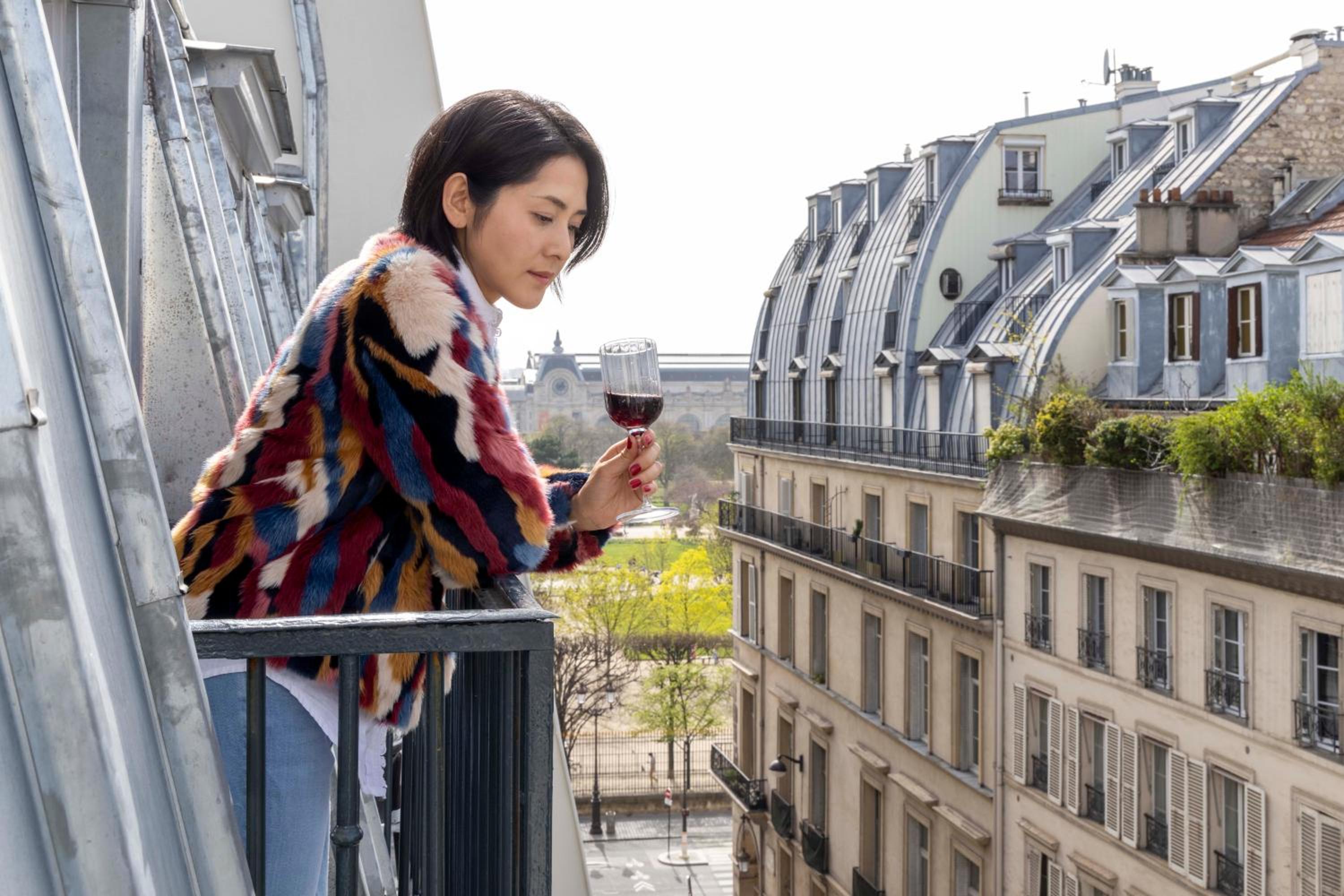 Parisian View photo 2