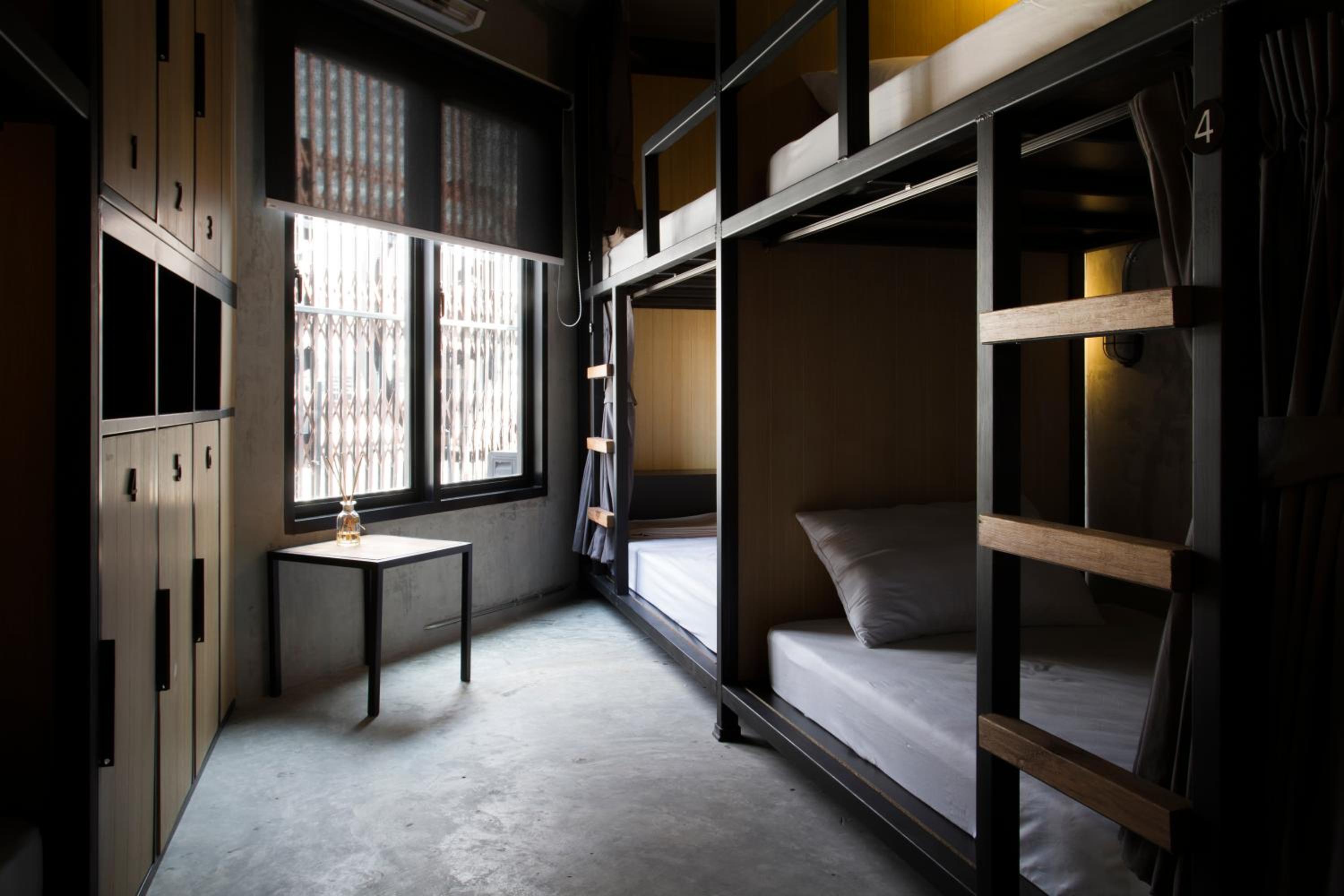 Bunk Bed in 6-Bed Female Dormitory Room photo 2