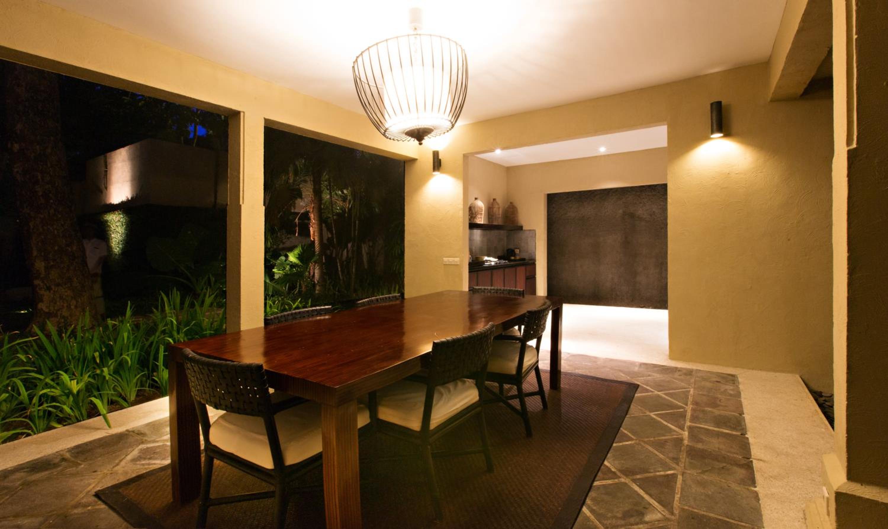 Three-Bedroom Villa with Private Pool - Photo 10