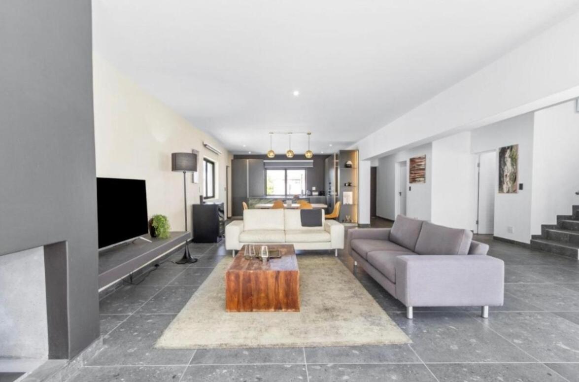 Three-Bedroom Vacation Home  photo 1