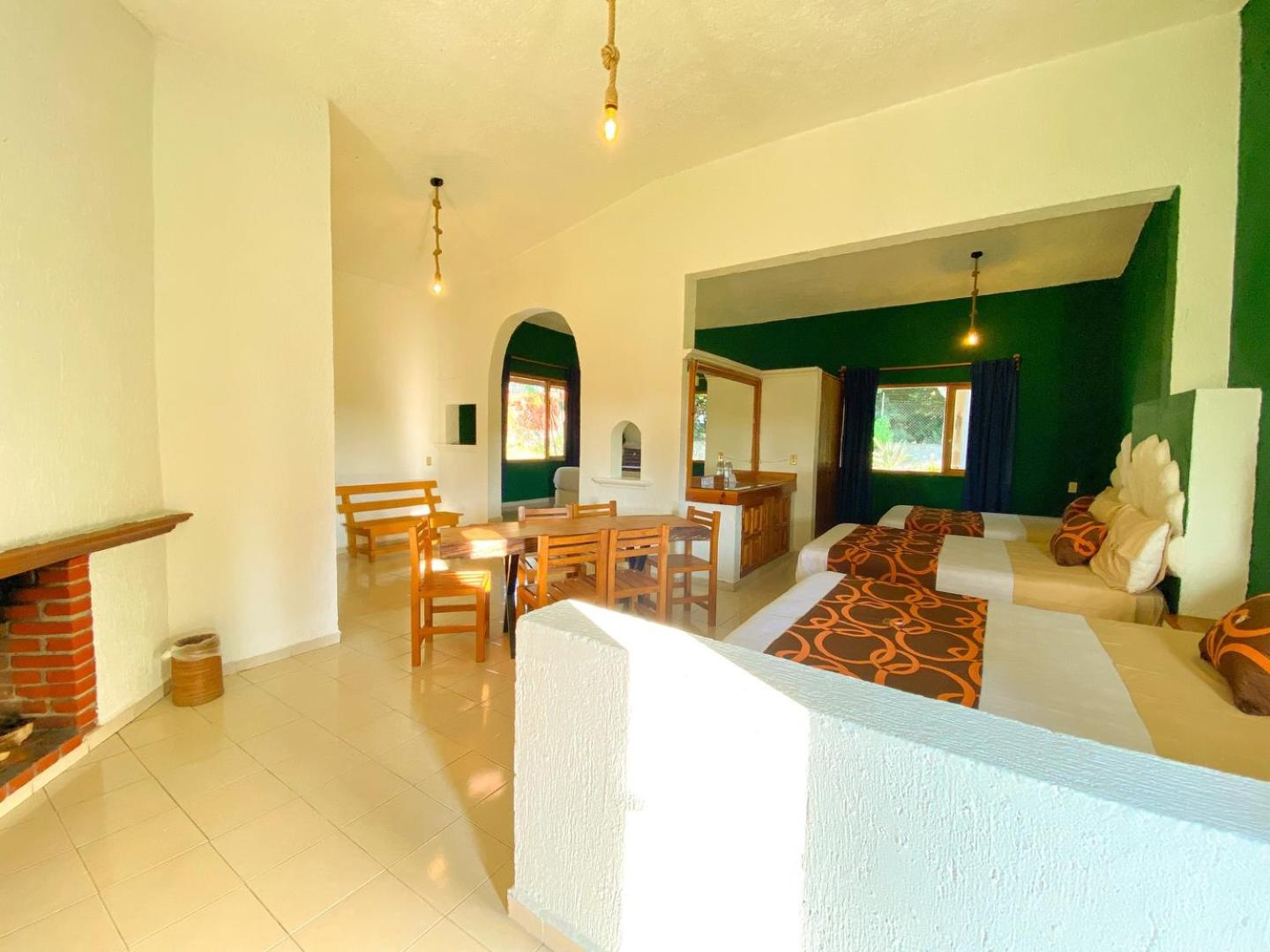 Classic Quadruple Room - Photo 1